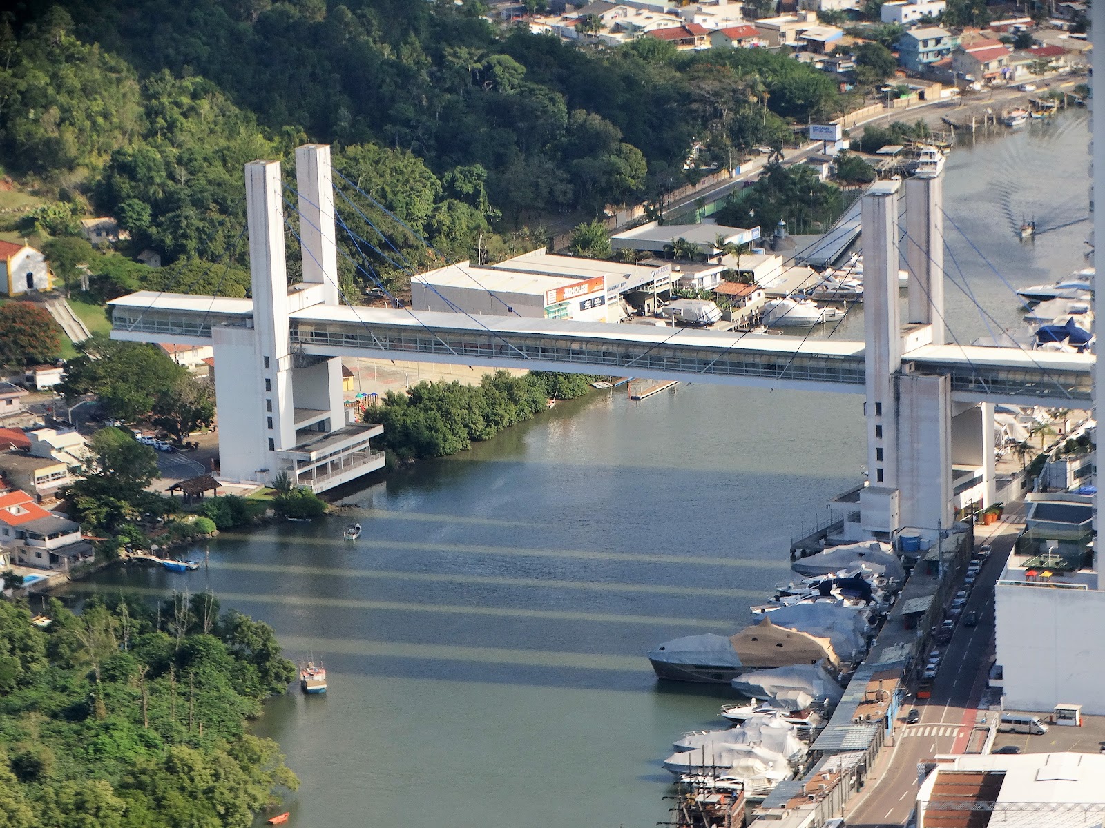 A confirmar — Oficiais