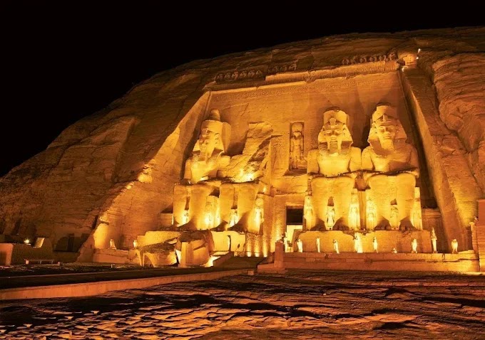 Abu Simbel — Oficiais
