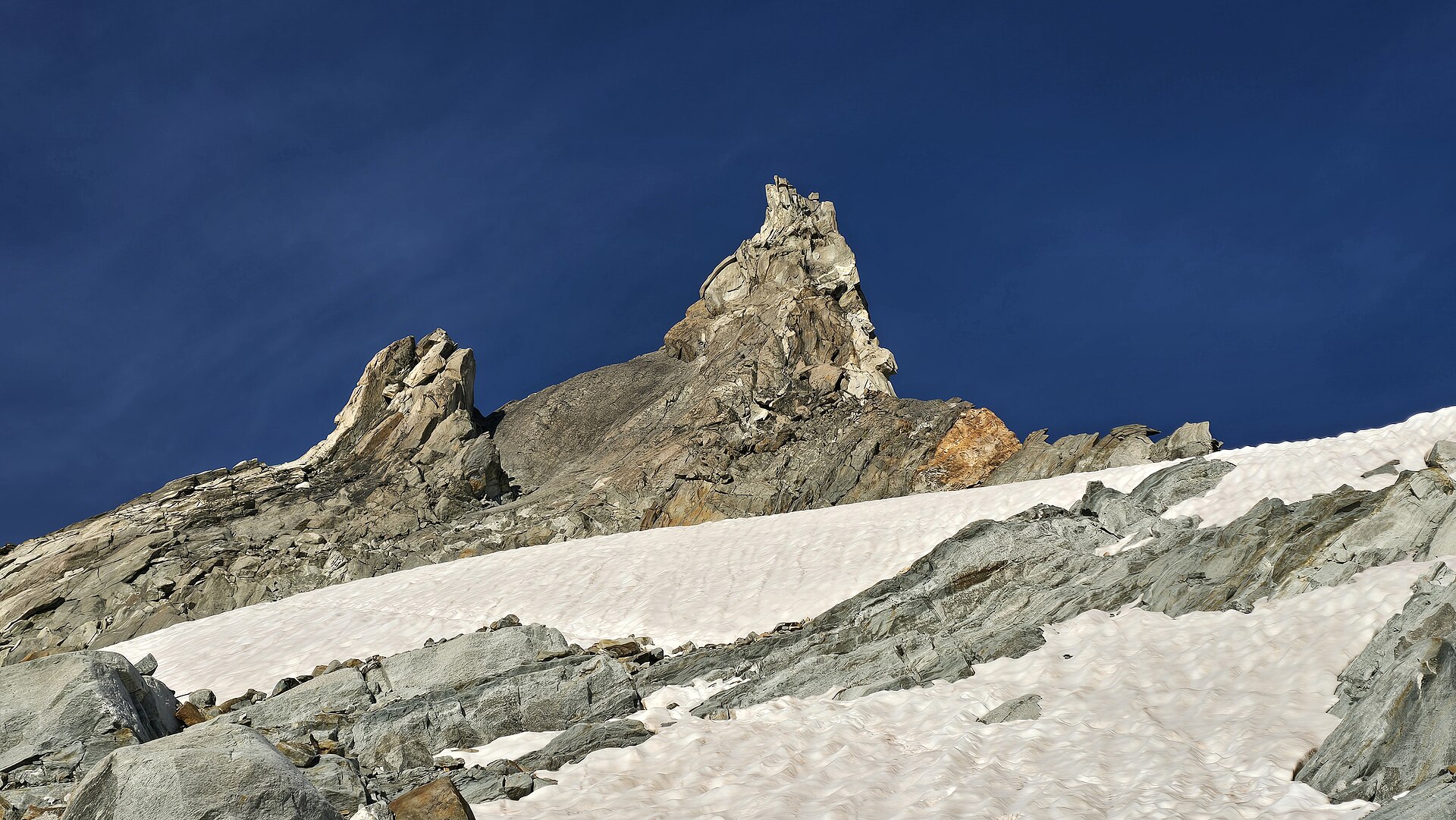 Aiguille de la Tsa