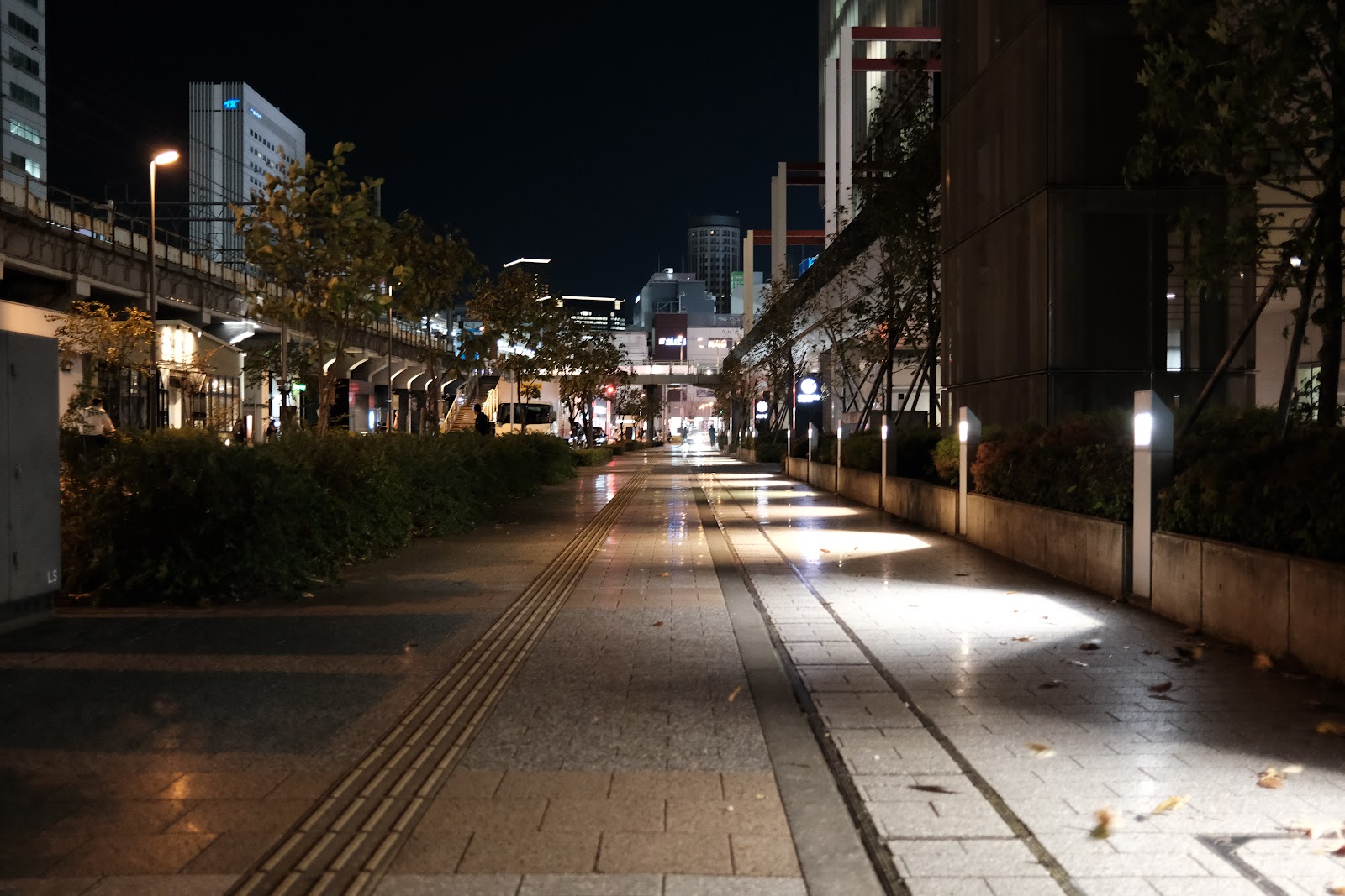 Akihabara Electric Town — Oficiais