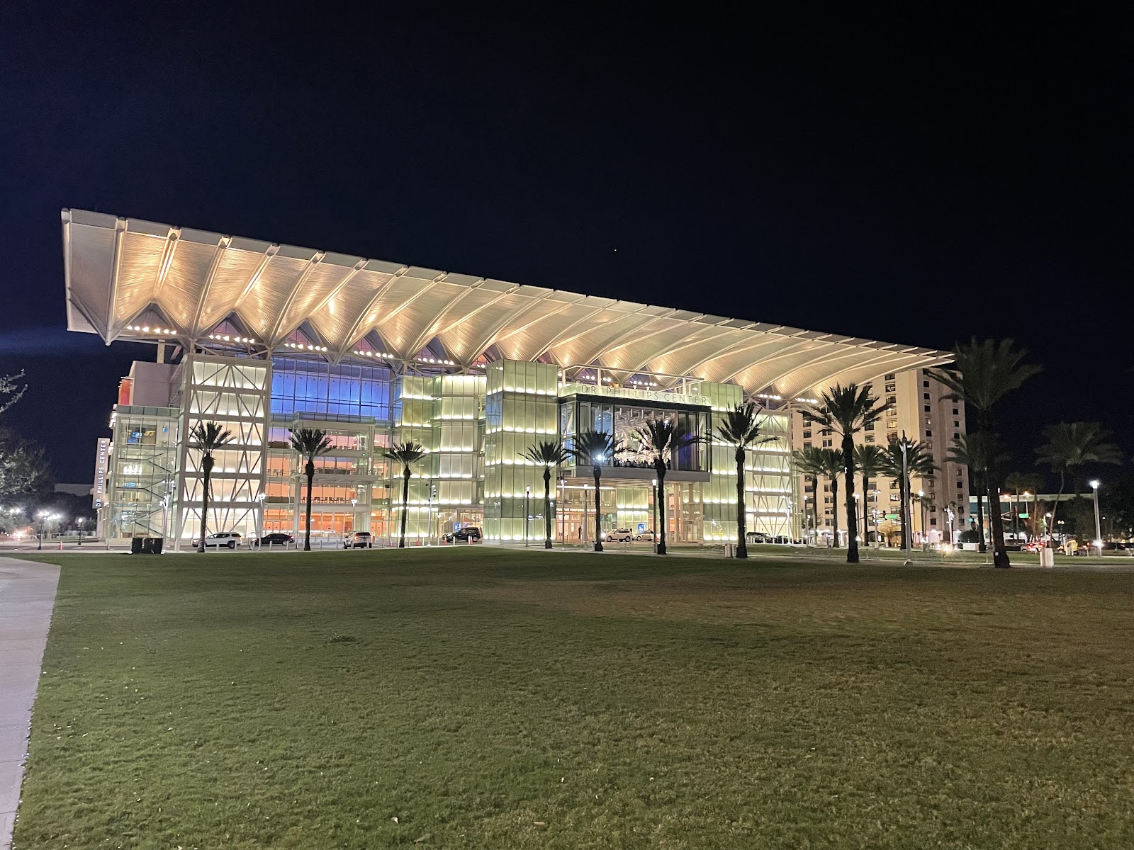Alexis & Jim Pugh Theater — Oficiais