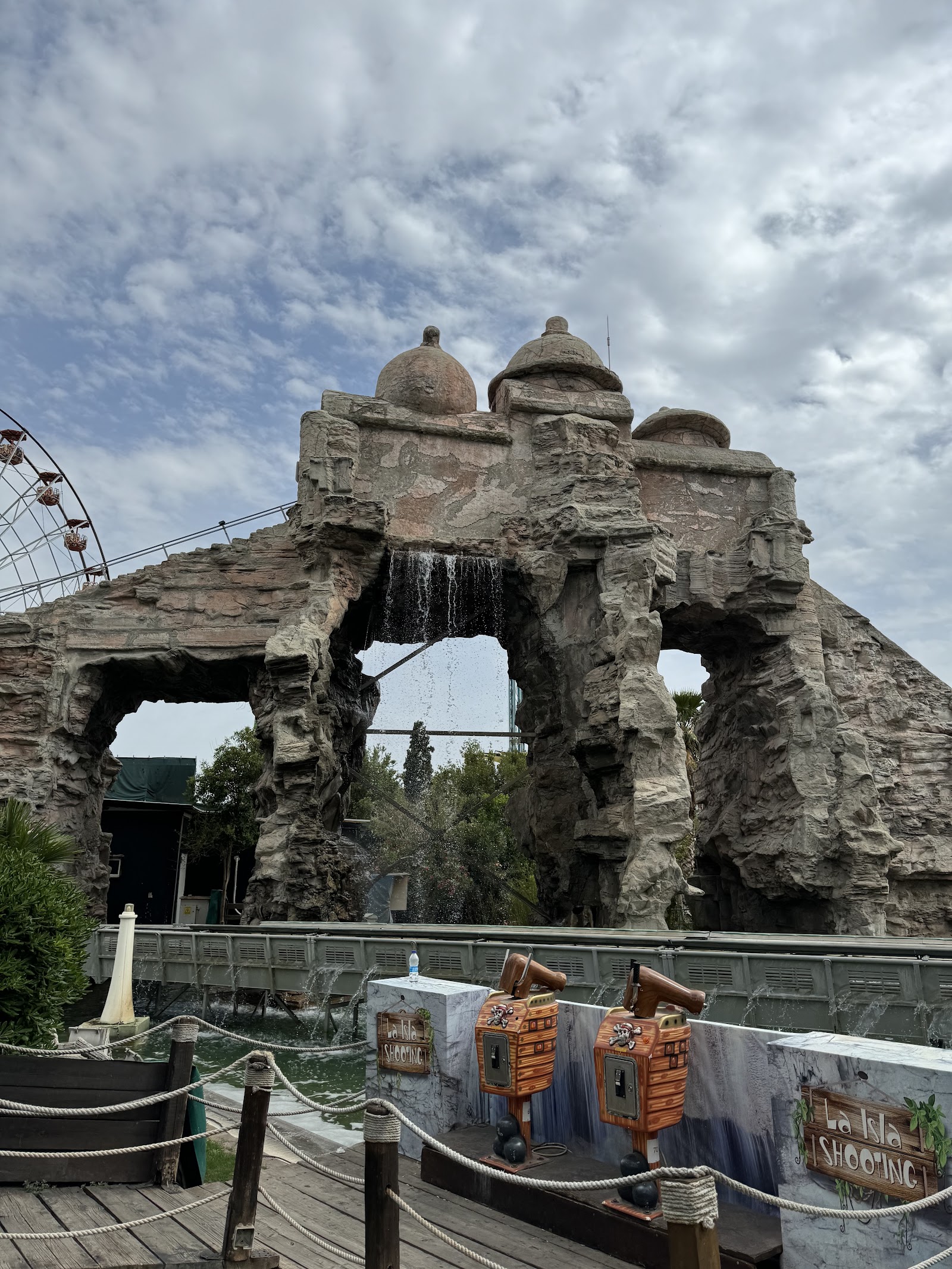 Allou Fun Park