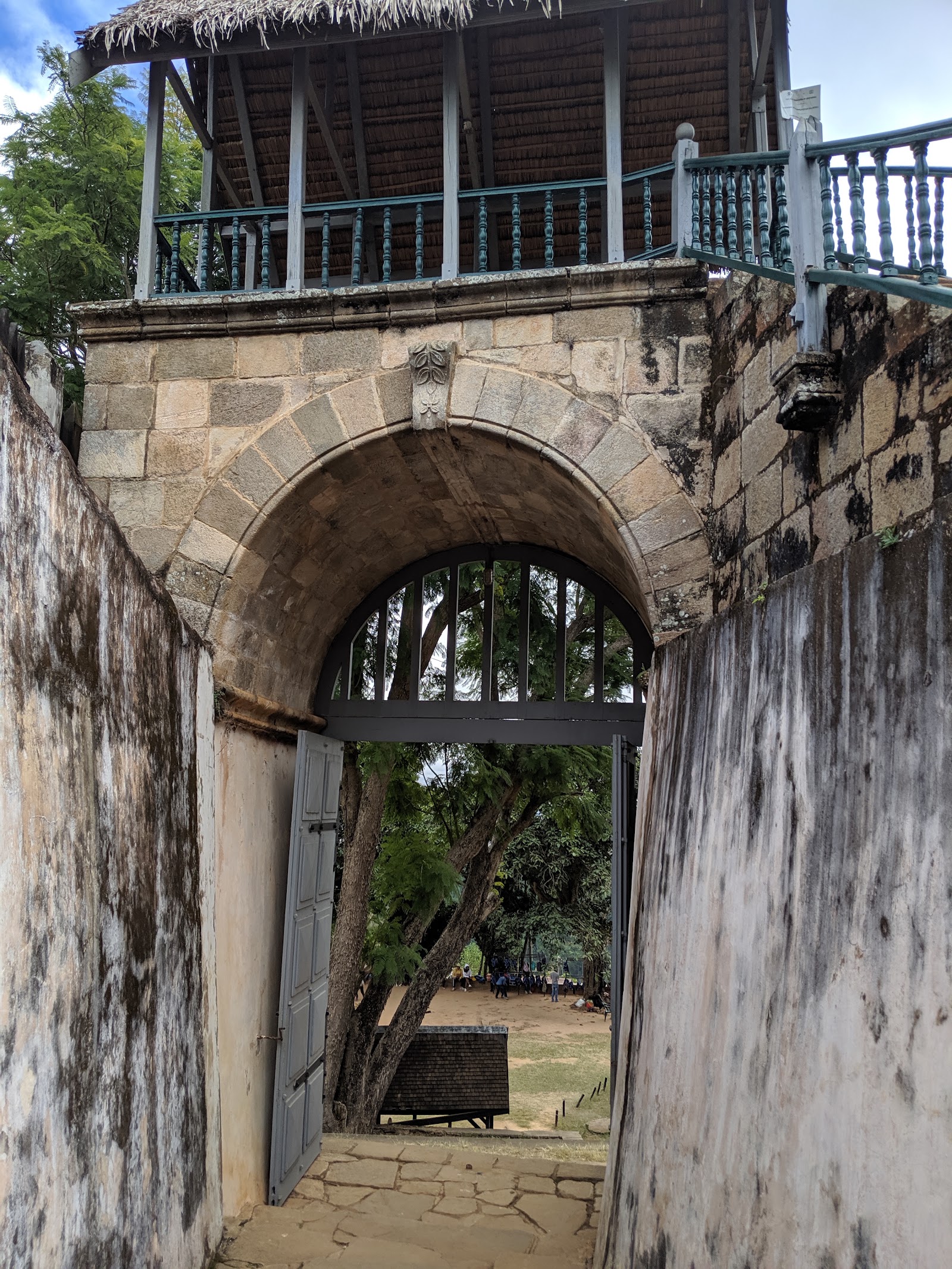 Ambohimanga — Oficiais