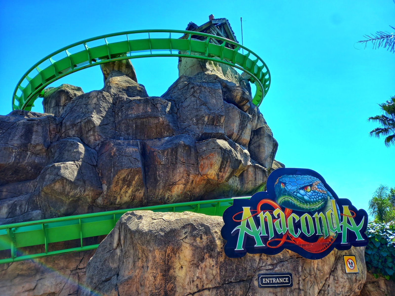 Anaconda — Oficiais