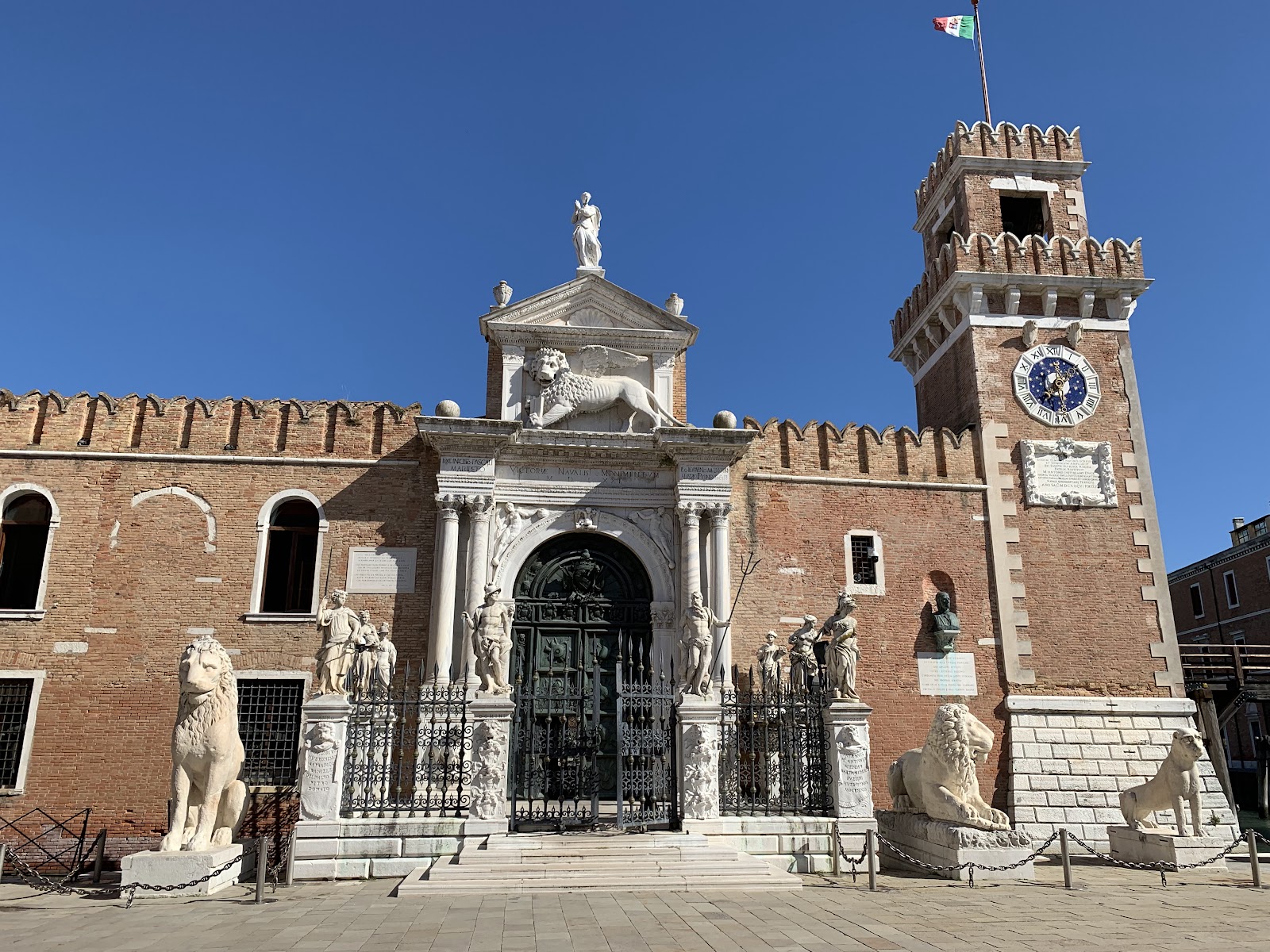 Arsenal de Veneza — Oficiais