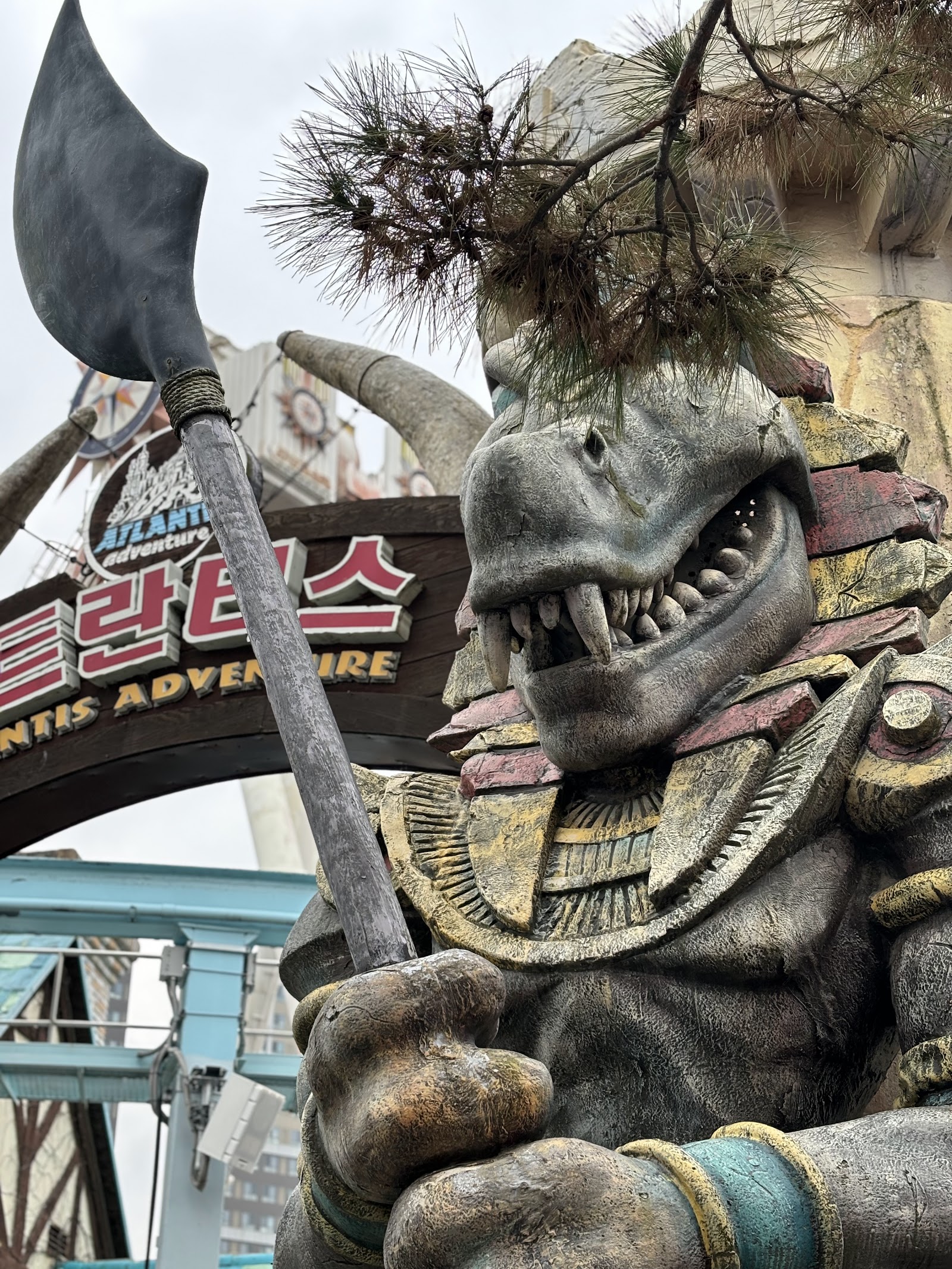 Atlantis Adventure — Oficiais