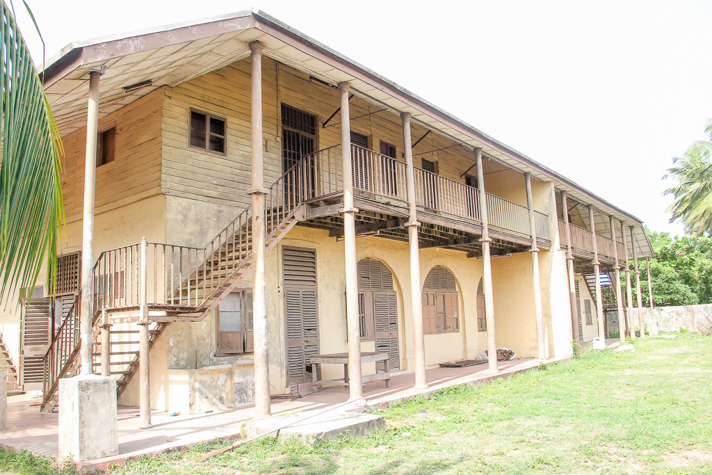 Badagry Heritage Museum — Oficiais