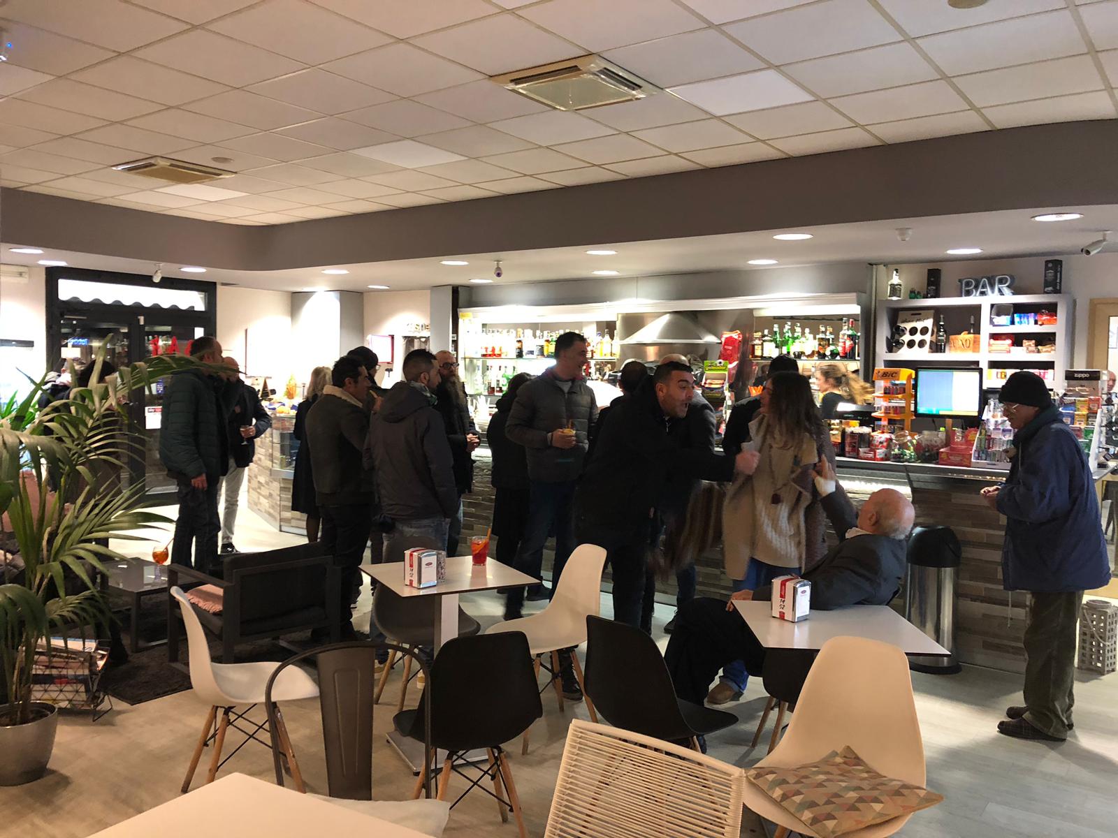 Bar Caffetteria — Oficiais