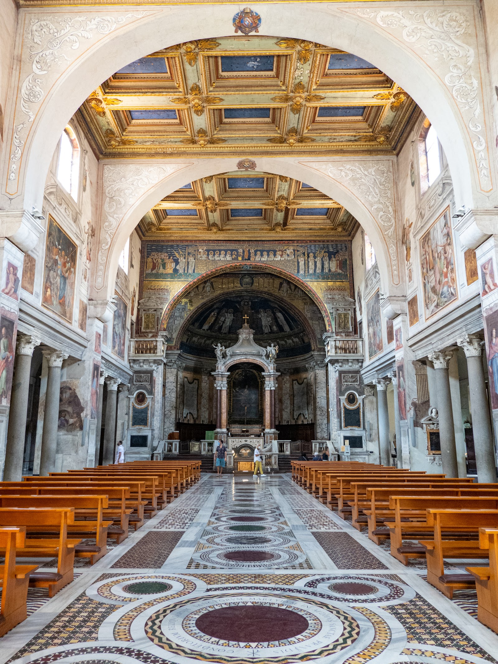 Basílica de Santa Praxedes — Oficiais
