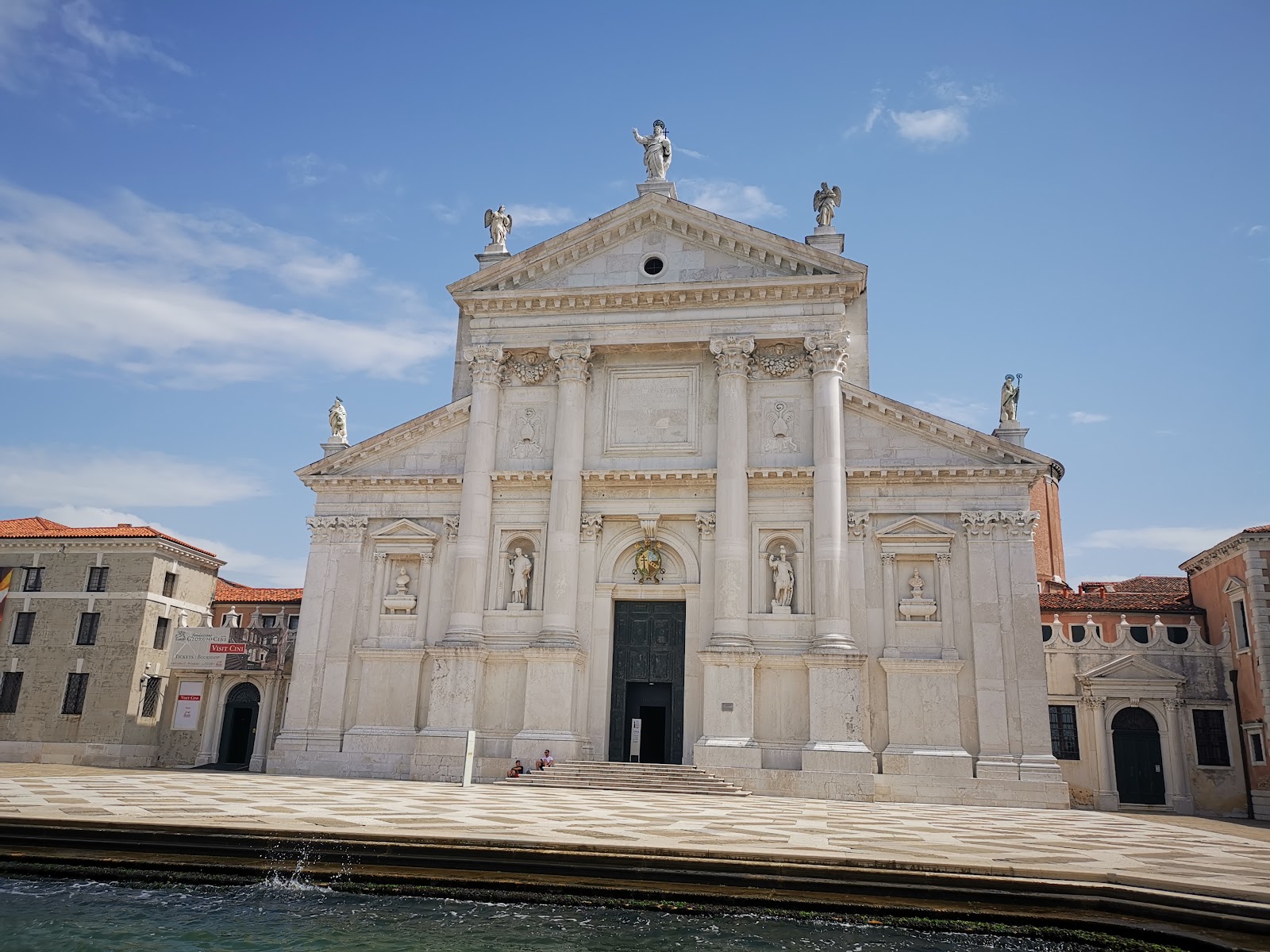 Basílica de São Jorge Maior — Oficiais