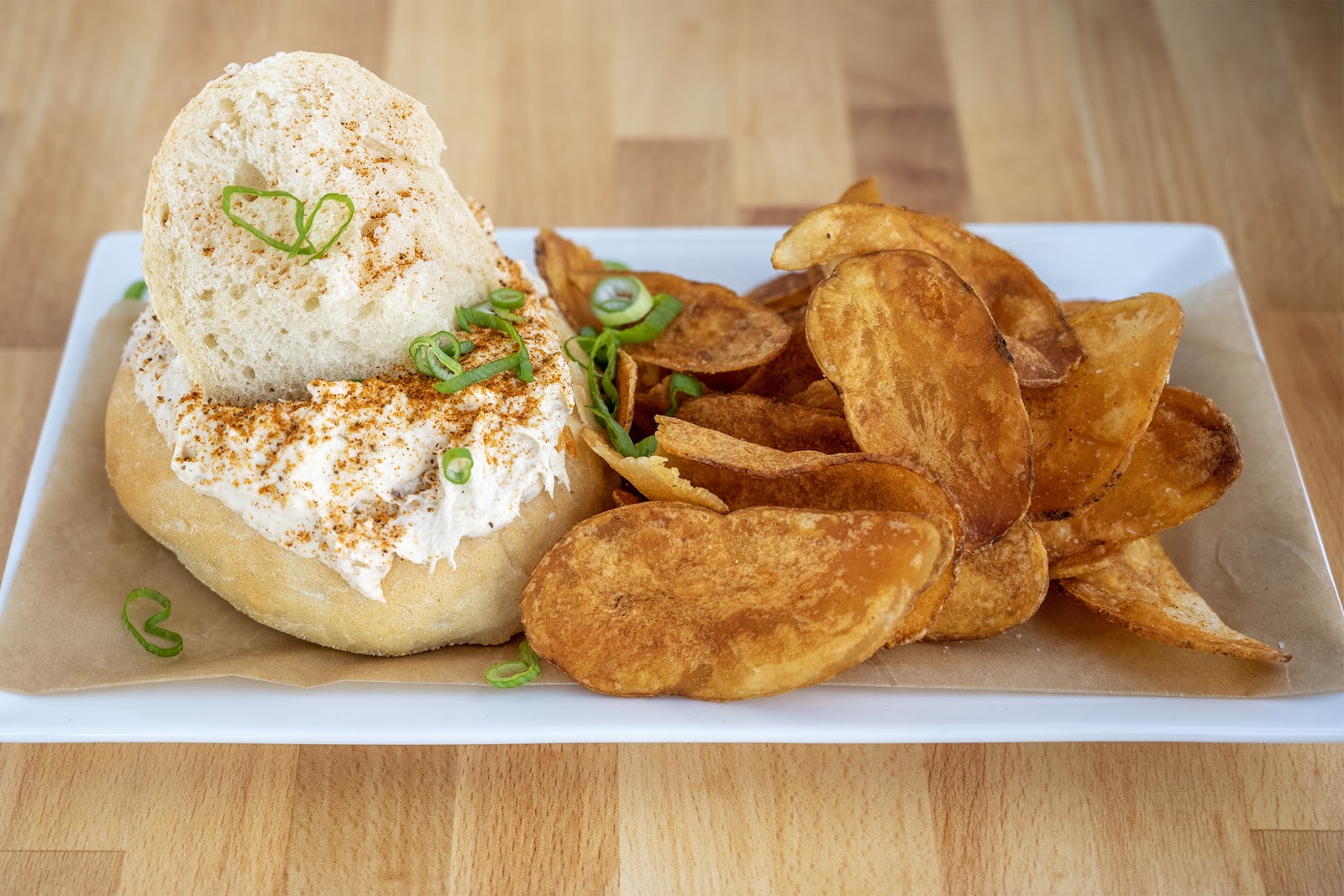 Bayside Bar & Grill — Oficiais