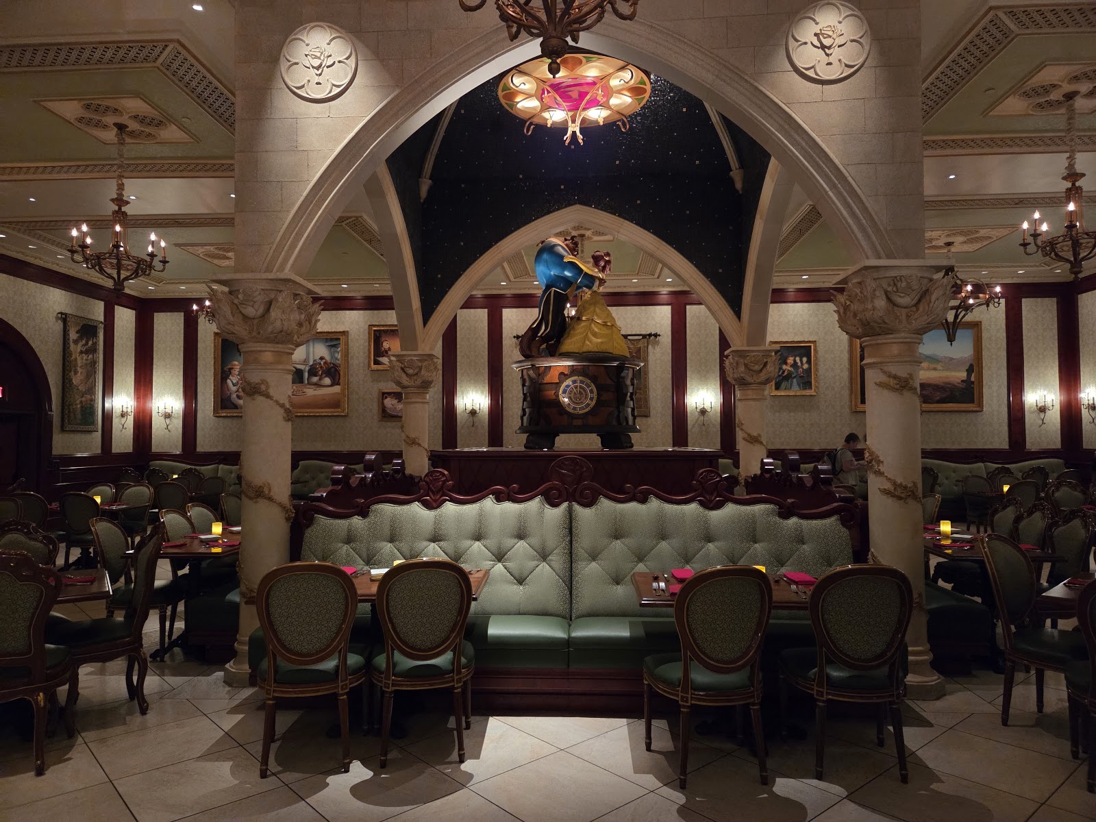 Be Our Guest Restaurant — Oficiais