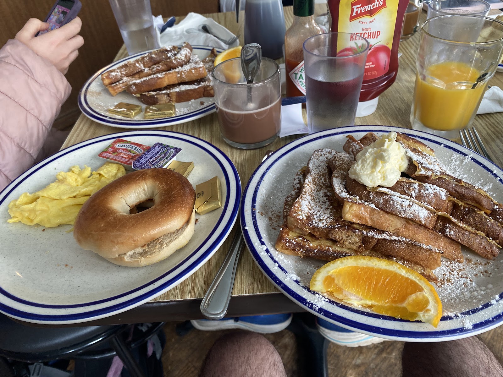 Beach Street Cafe — Oficiais
