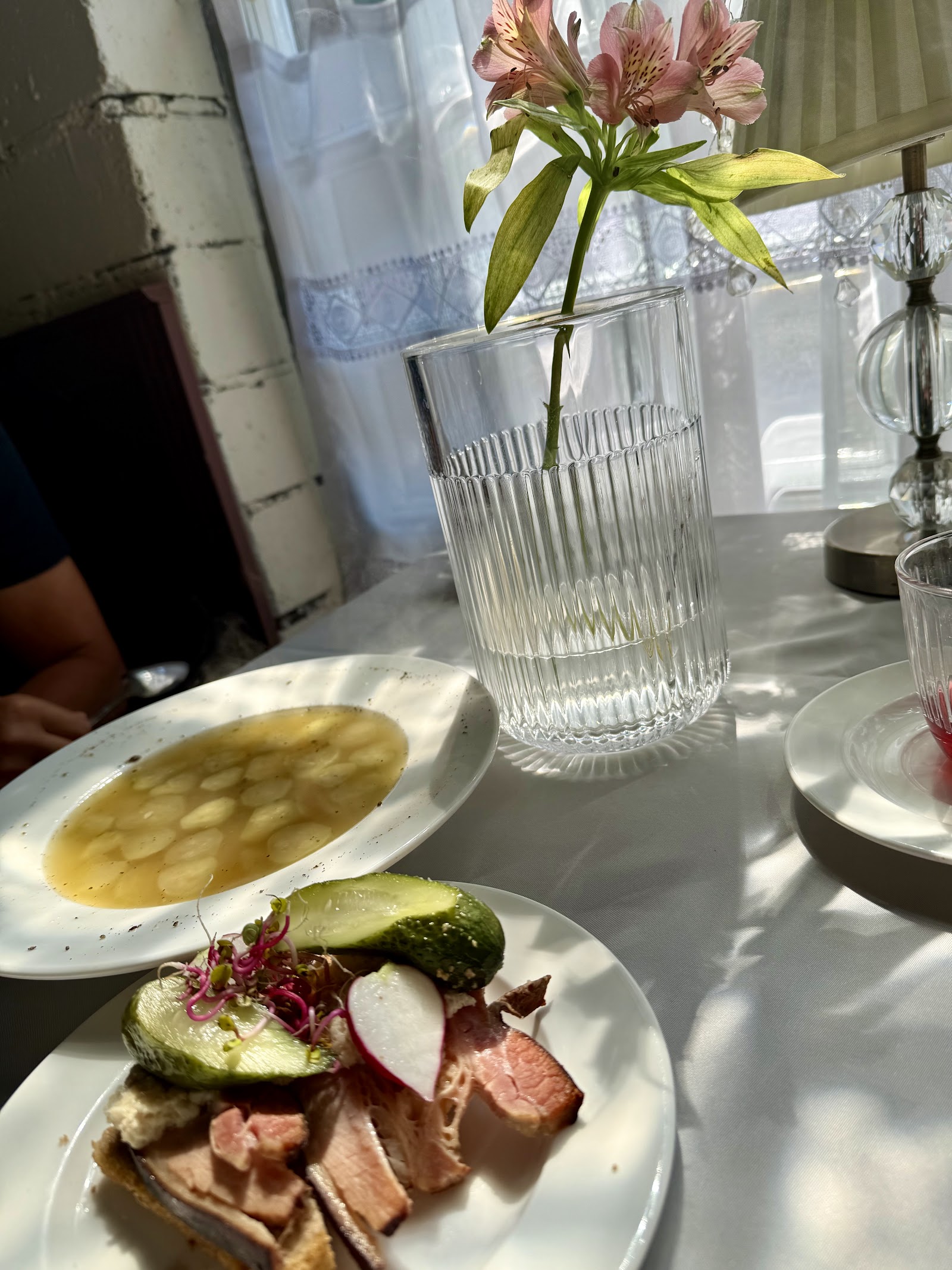 Bistro — Oficiais