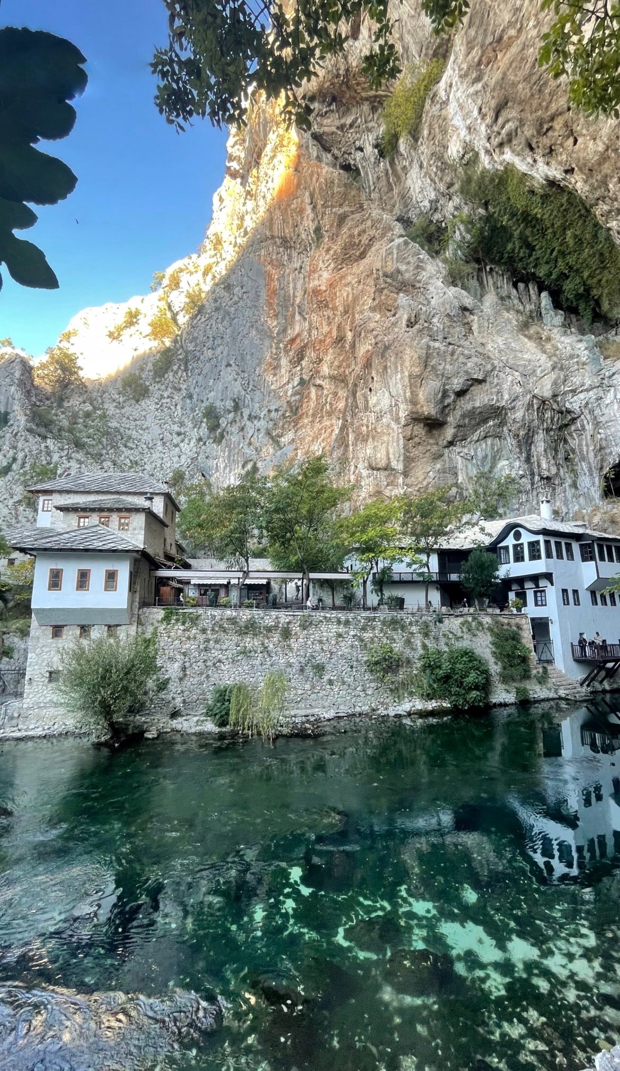 Blagaj Tekke — Oficiais