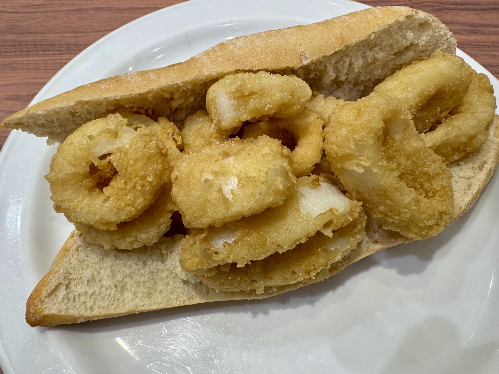 Bocadillos y Más — Oficiais