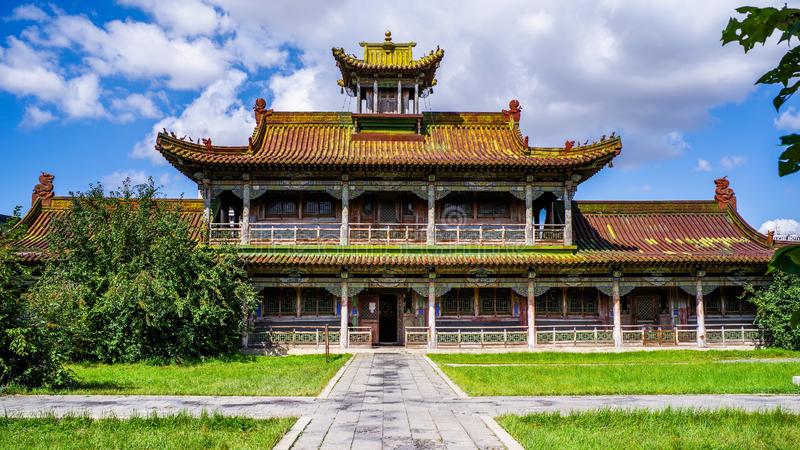Bogd Khaan Palace Museum — Oficiais