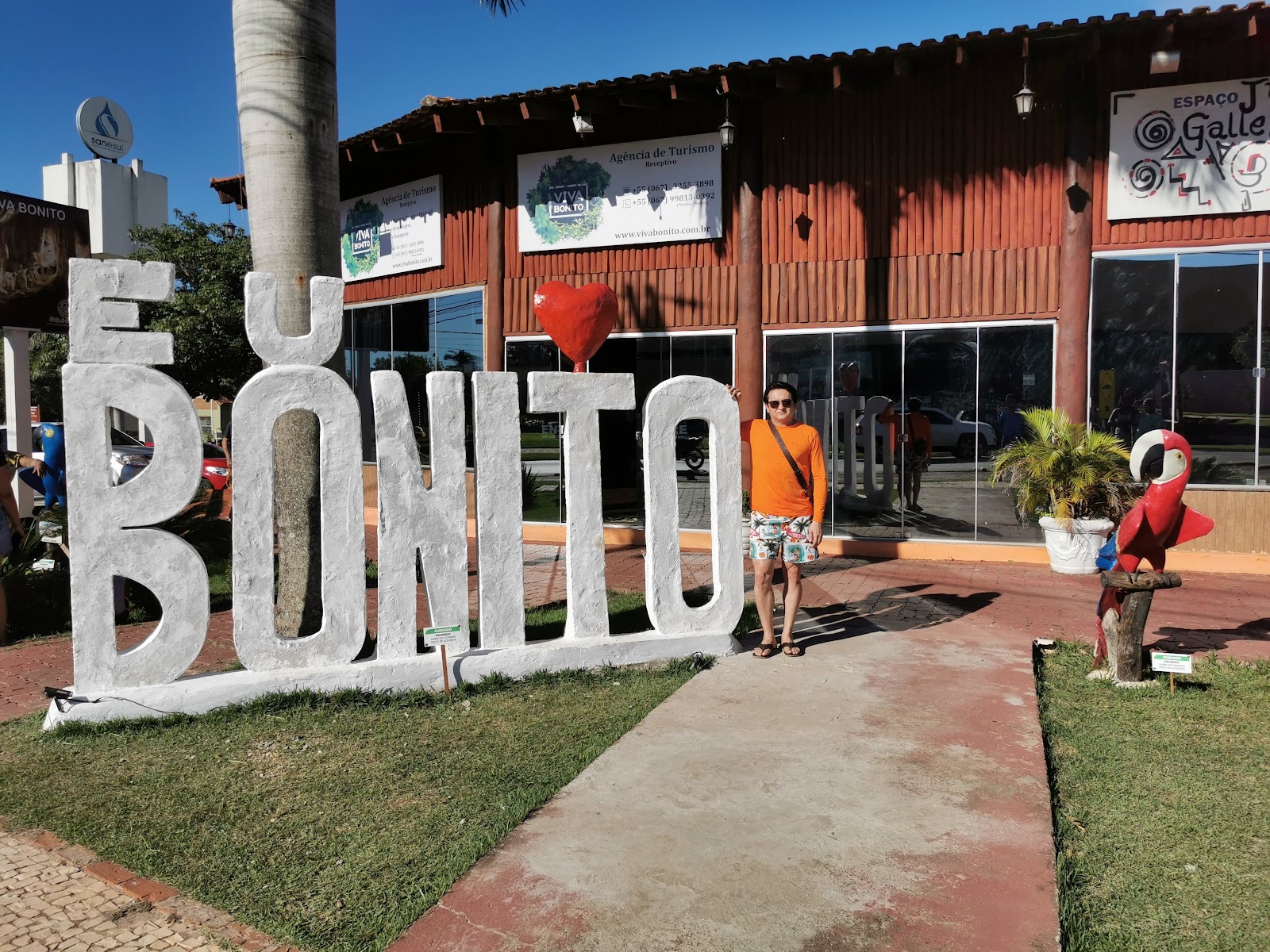 Bonito — Oficiais