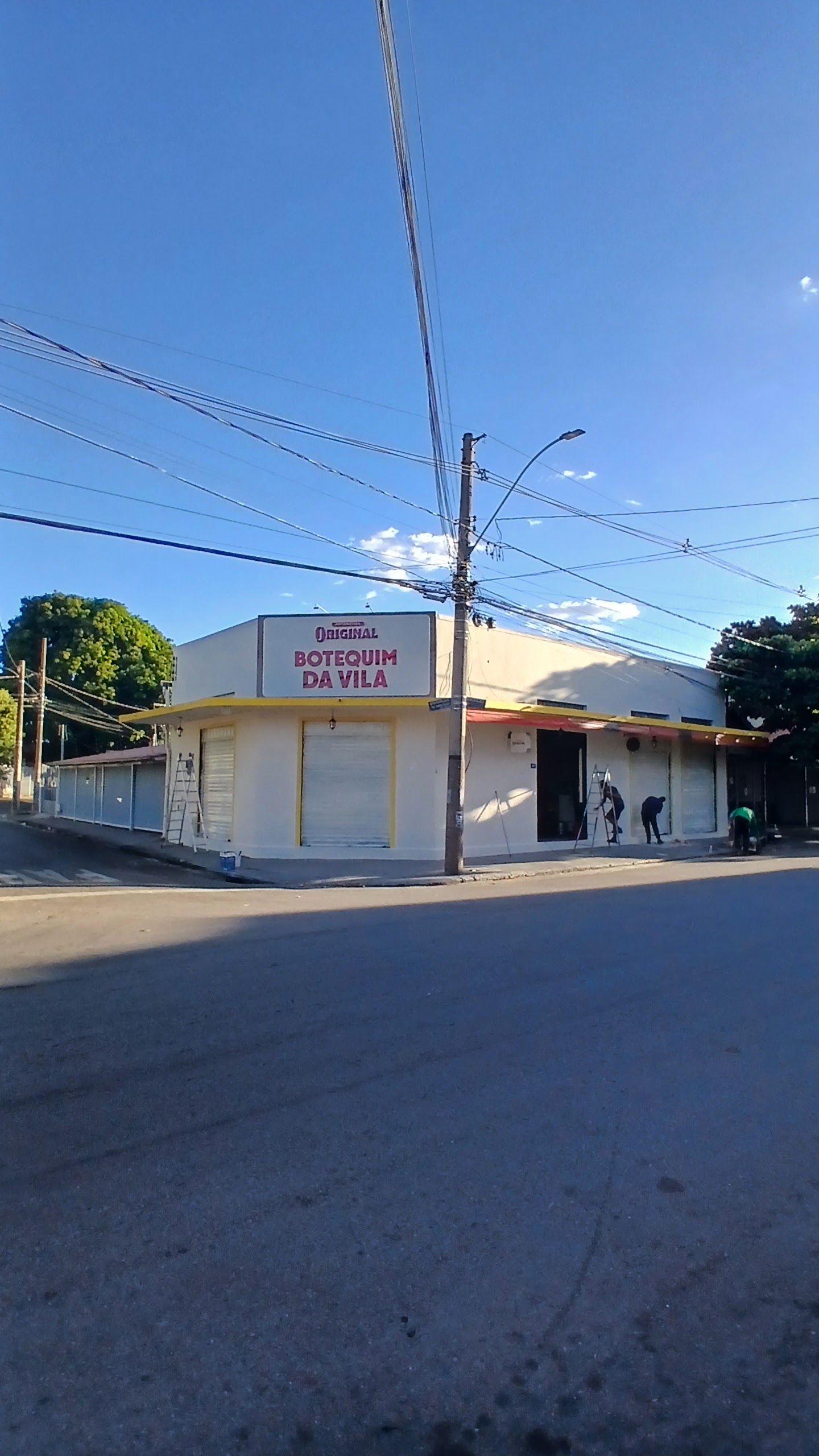 Botequim da Vila — Oficiais