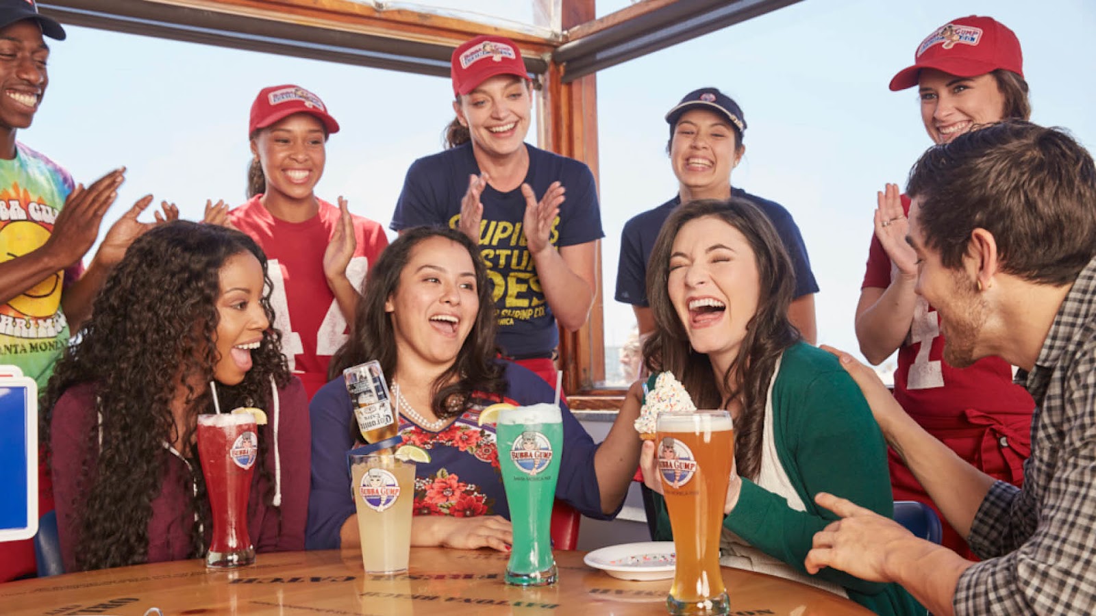 Bubba Gump Shrimp Co. — Oficiais