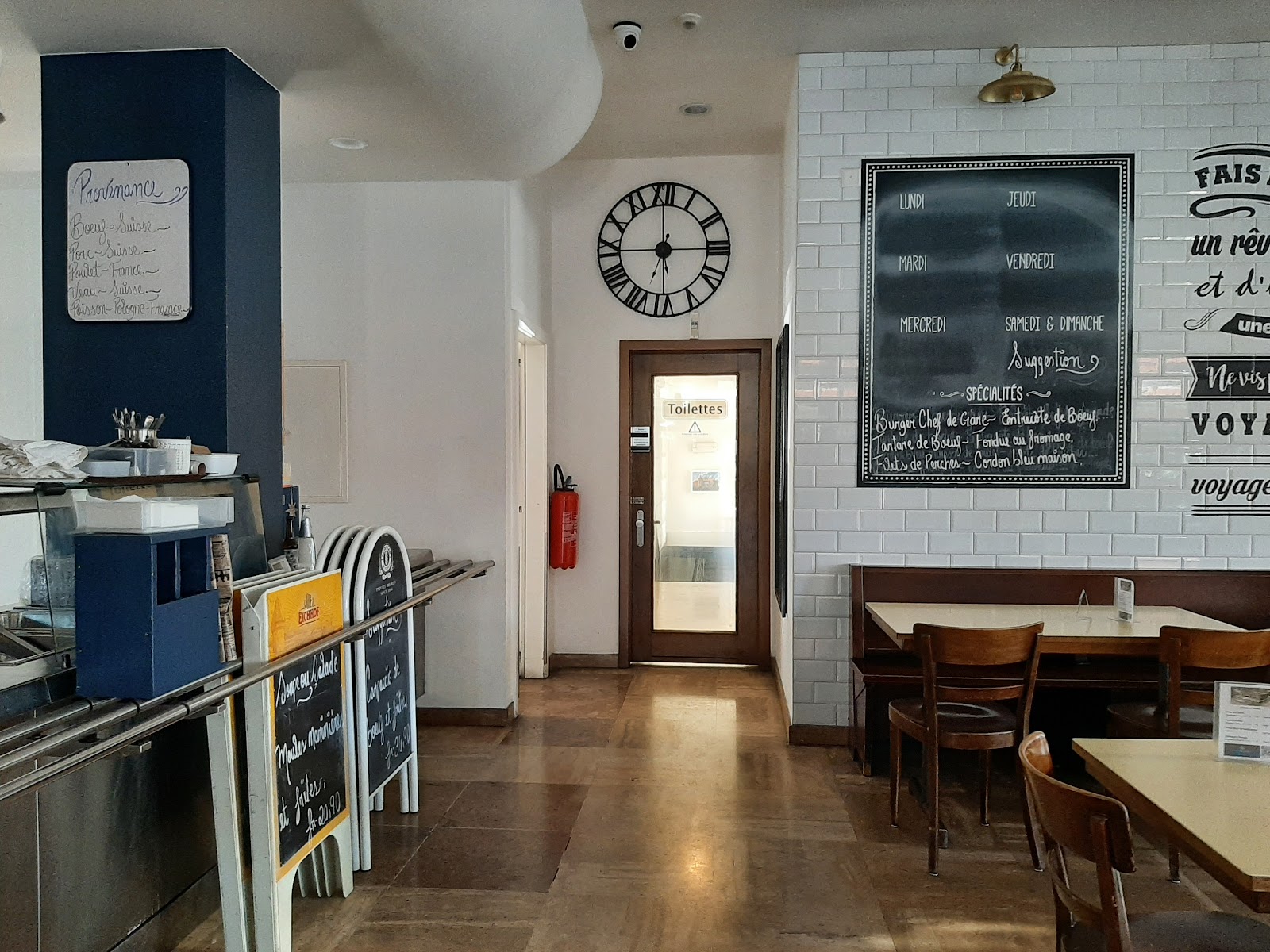 Buffet de la Gare — Oficiais