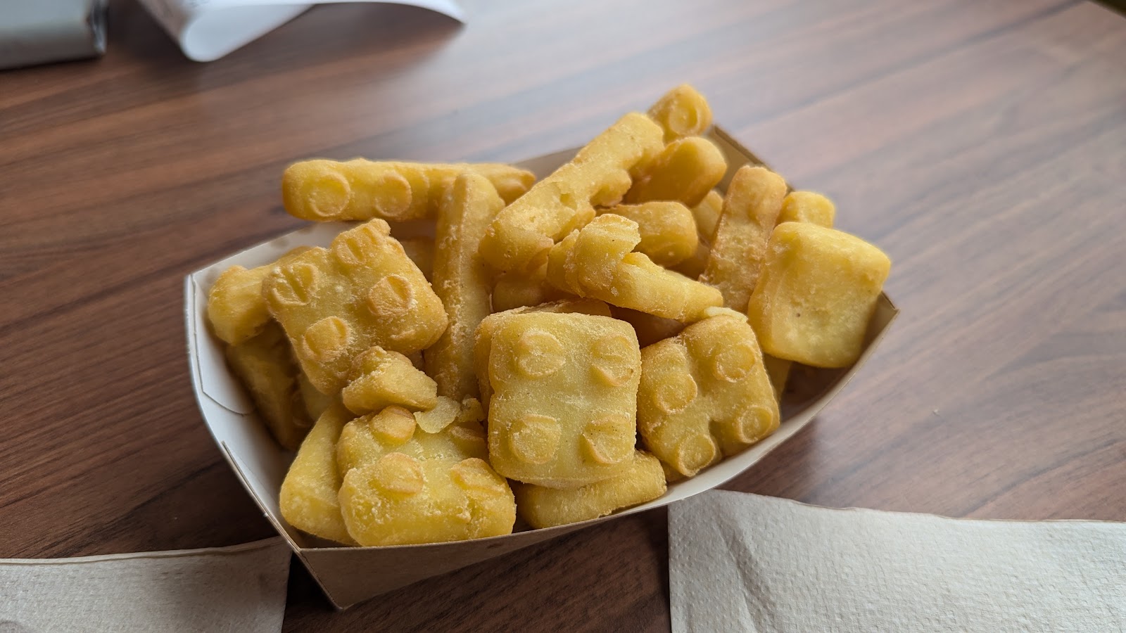 Burger Kitchen — Oficiais