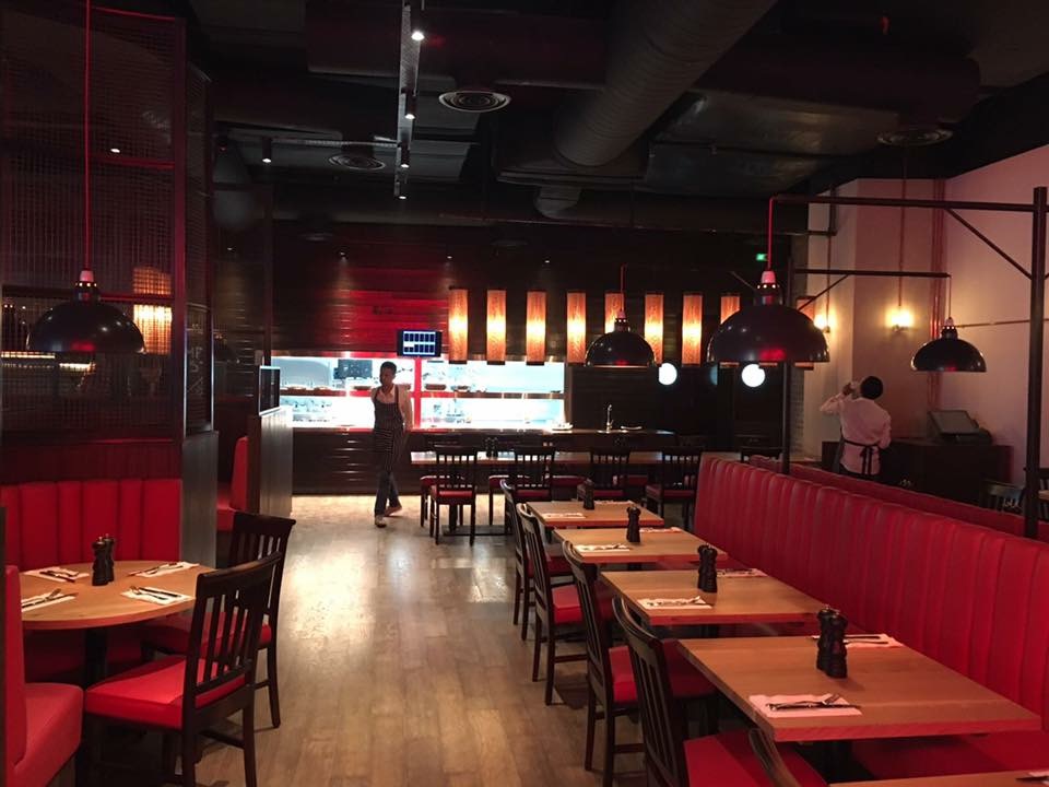 Burger & Lobster