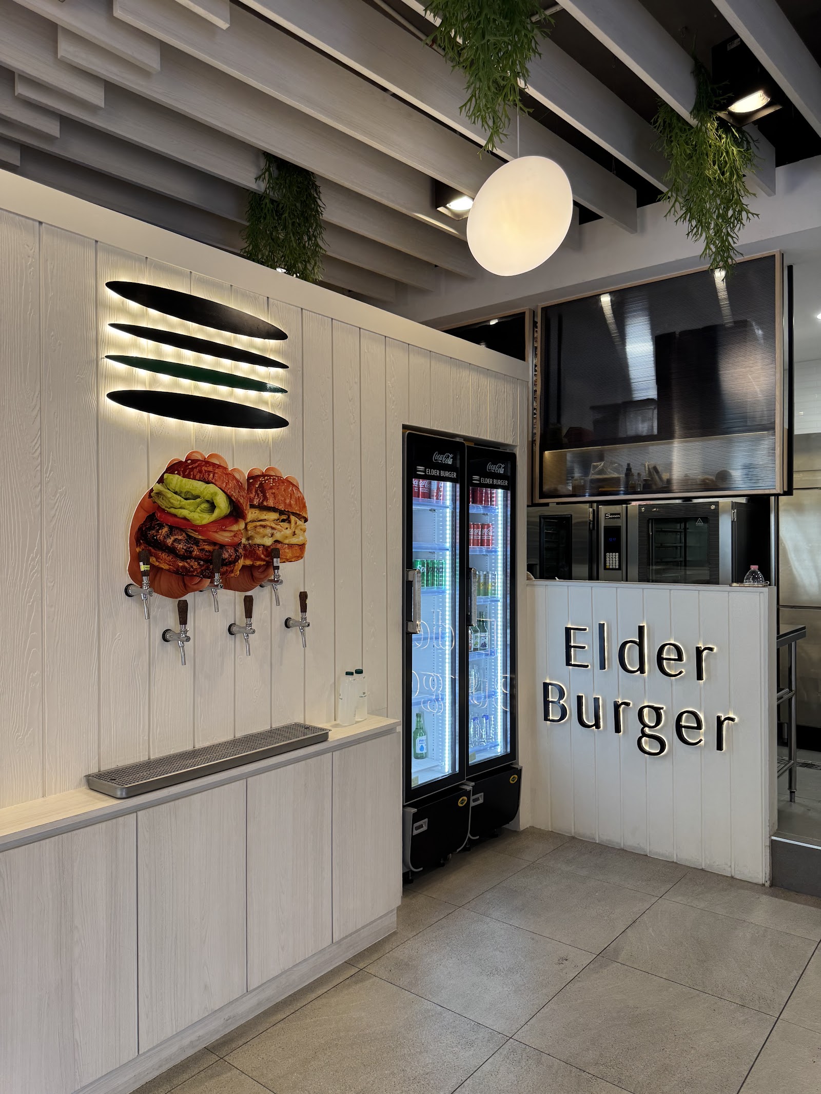 Burger Paradise — Oficiais