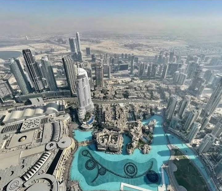 Burj Khalifa — Oficiais