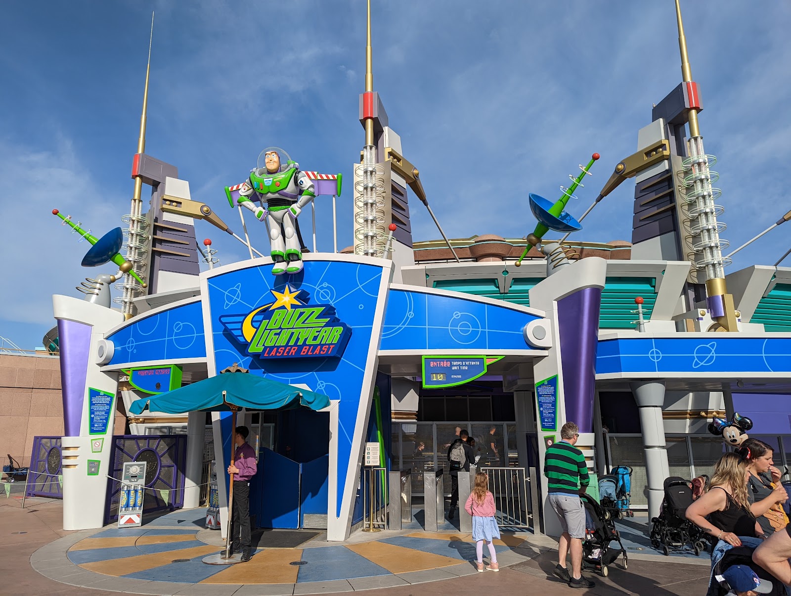 Buzz Lightyear Astro Blasters — Oficiais