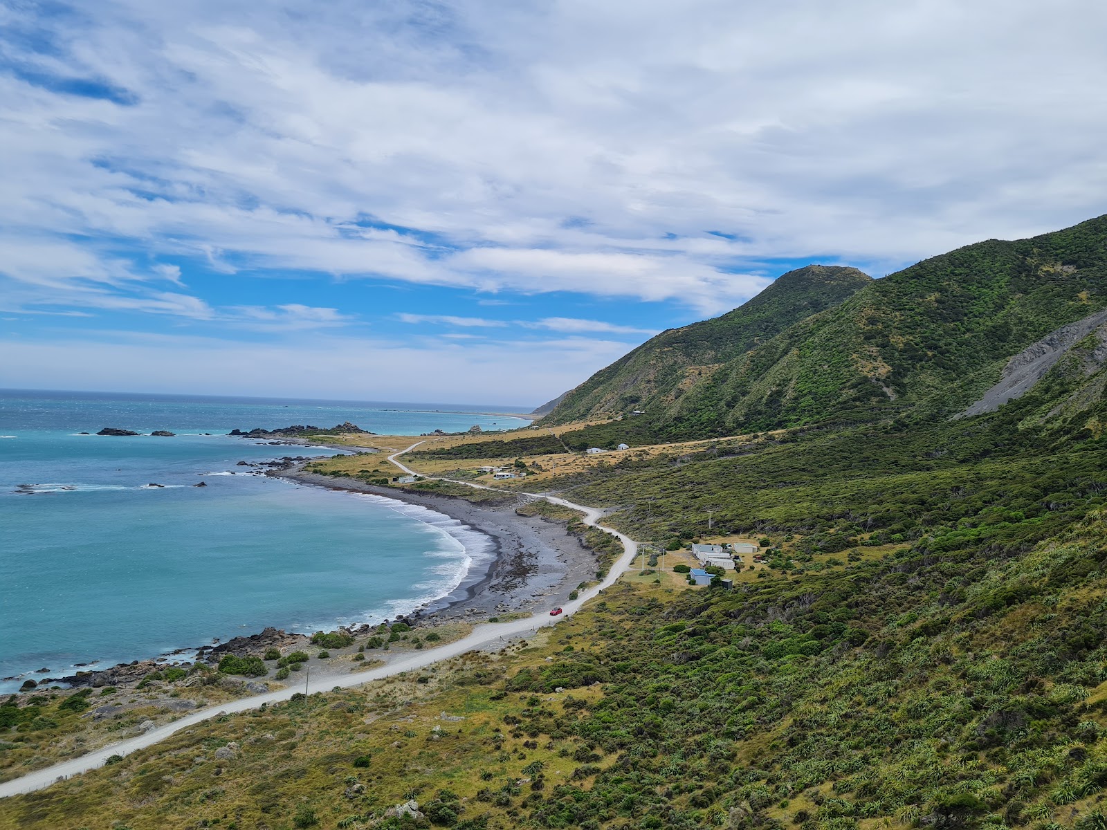 Cabo Palliser — Oficiais