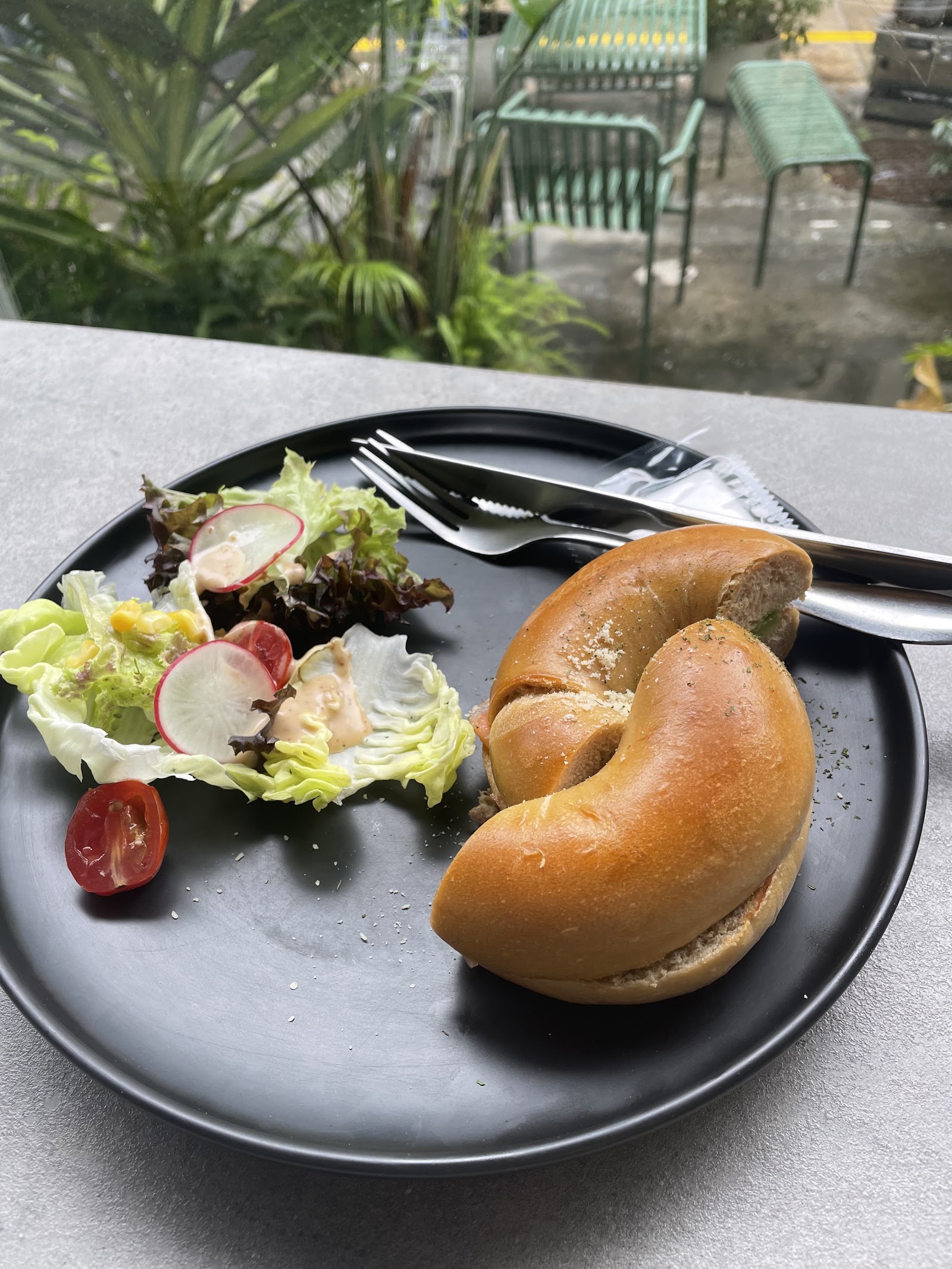 Cafe or Coffee Shop at OCT East Hotel — Oficiais