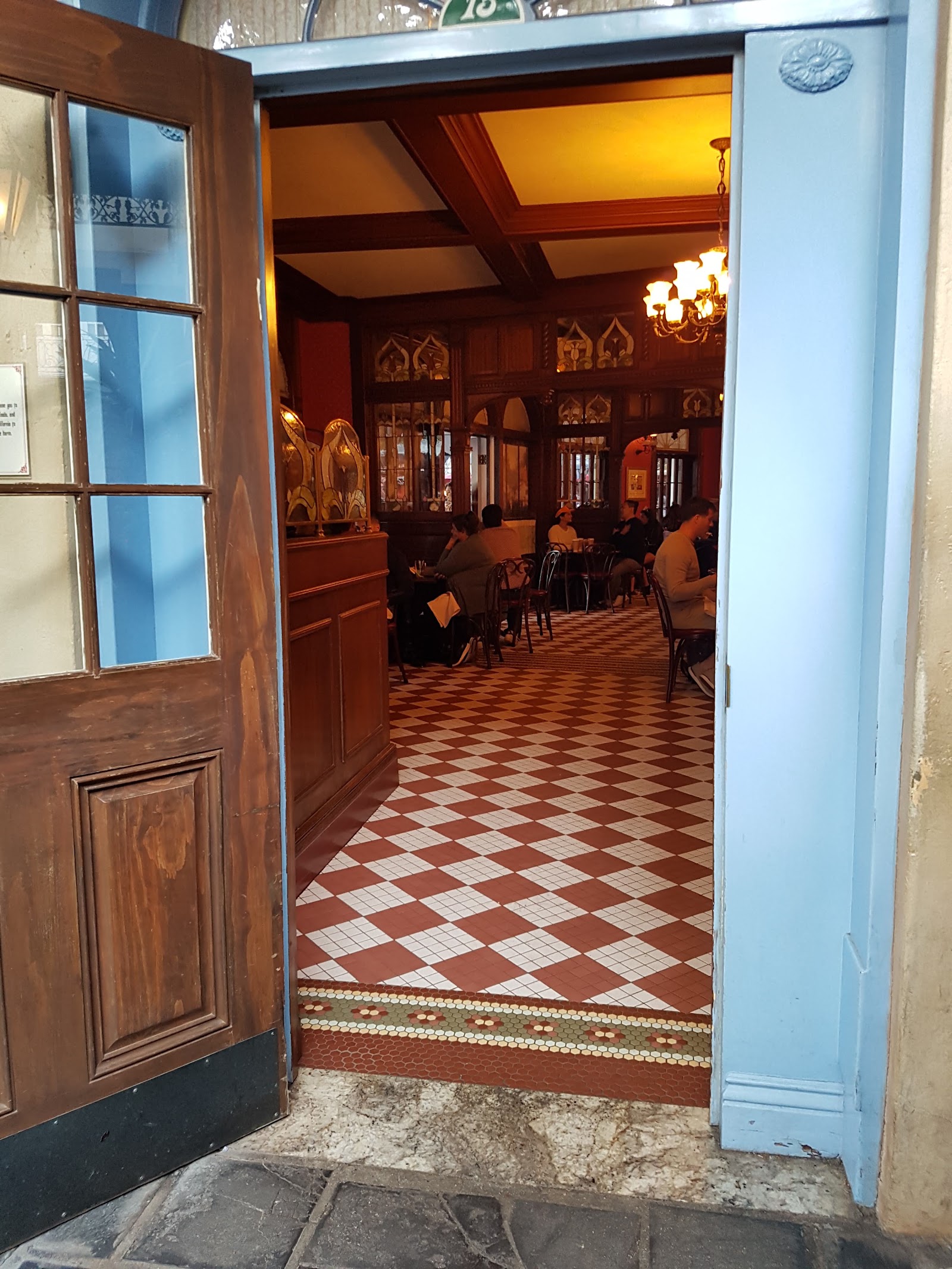 Café Orleans
