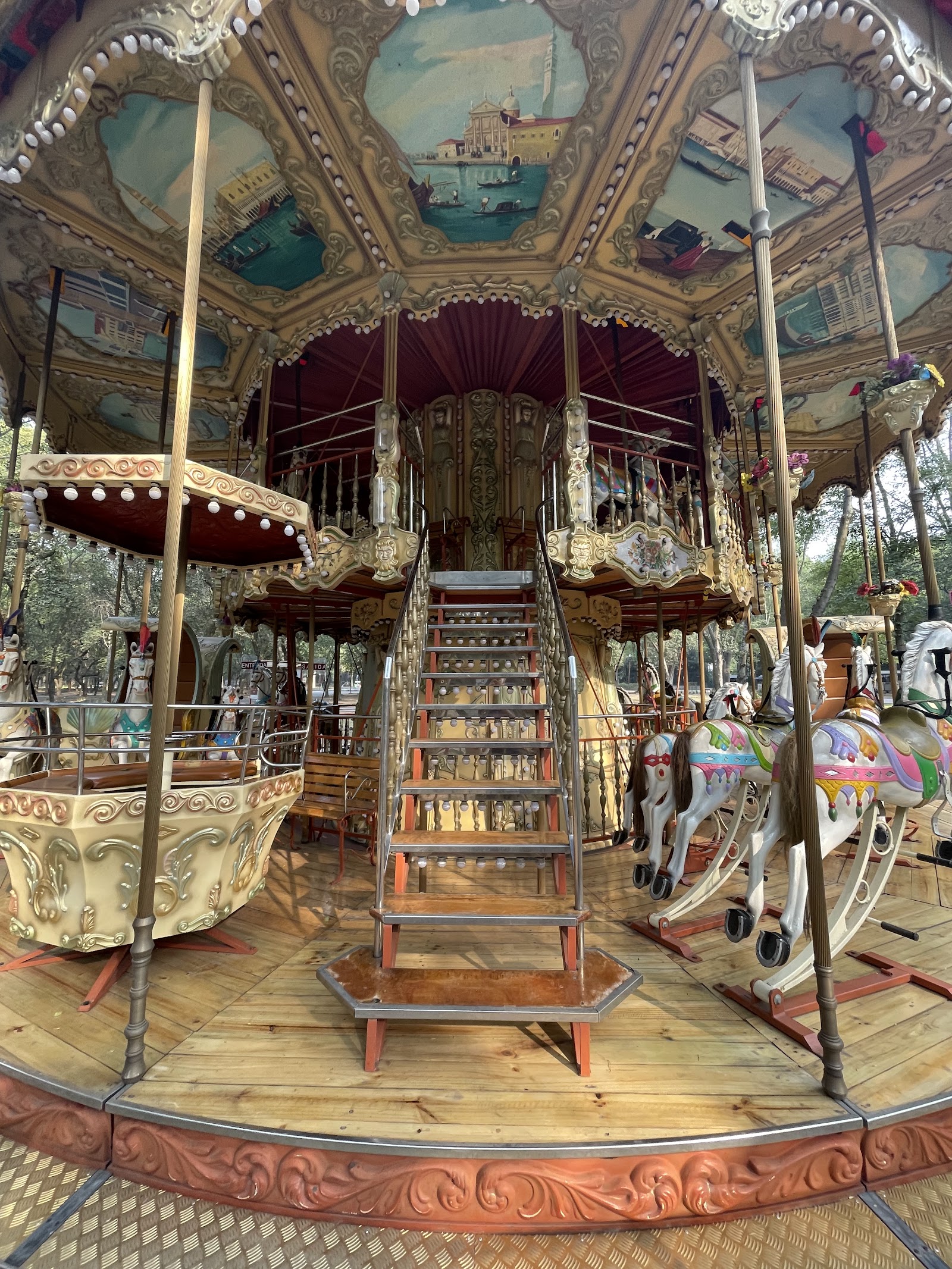 Carrusel — Oficiais