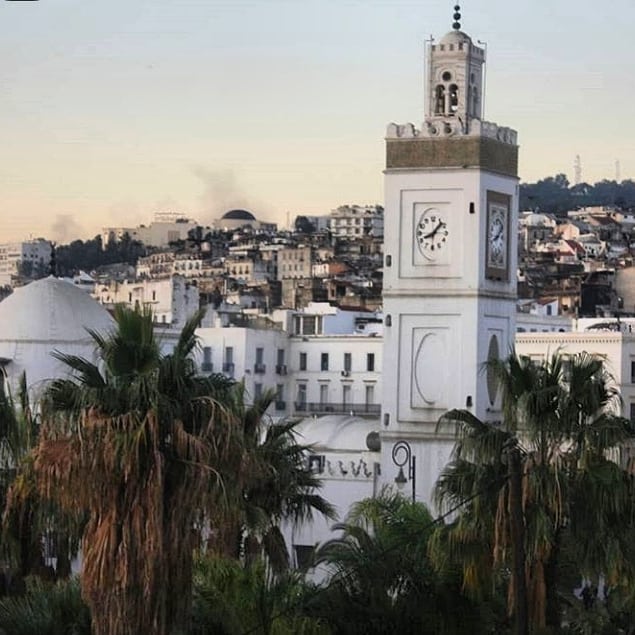 Casbah — Oficiais