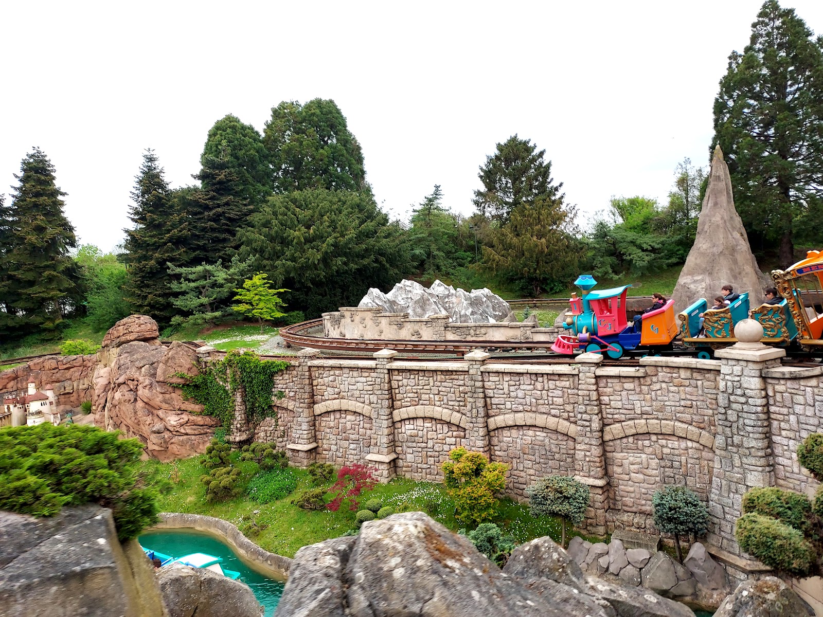 Casey Jr. Circus Train — Oficiais