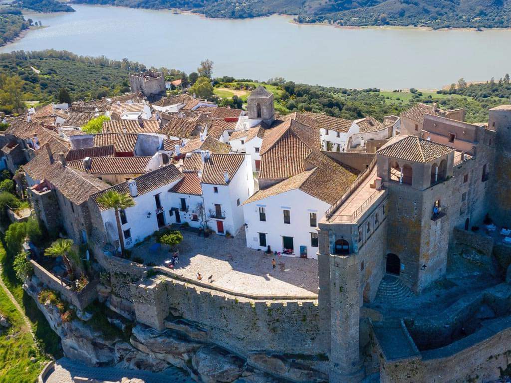 Castellar de la Frontera — Oficiais