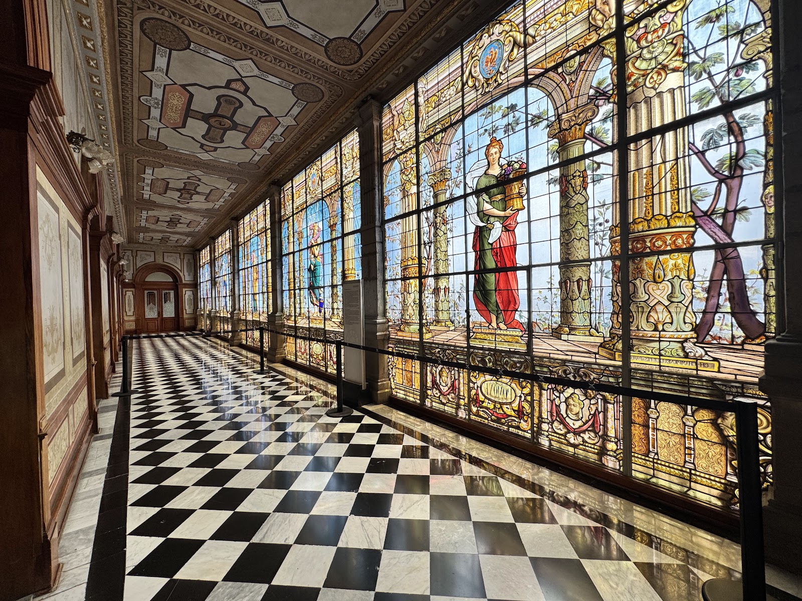 Castelo de Chapultepec — Oficiais