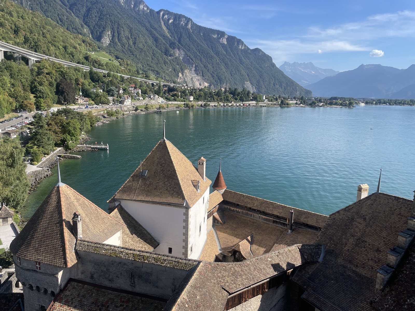 Castelo de Chillon — Oficiais