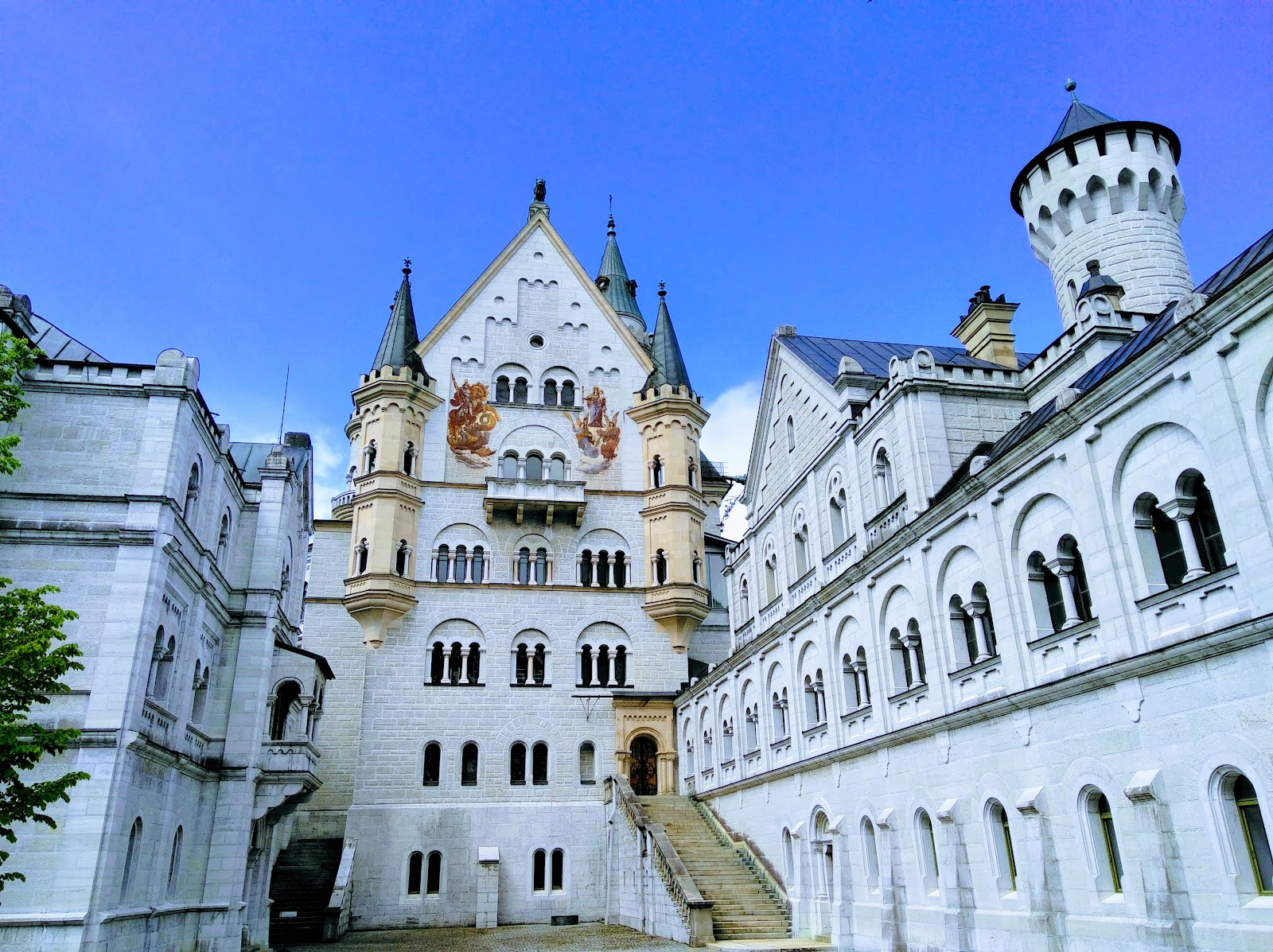 Castelo de Neuschwanstein — Oficiais