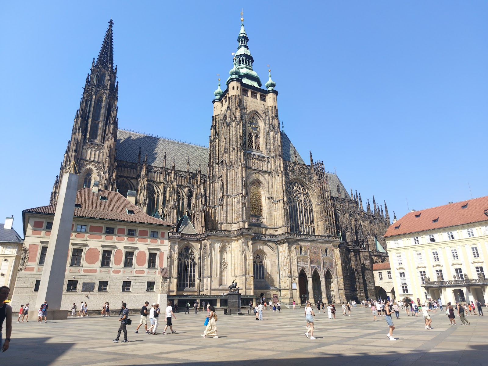 Castelo de Praga — Oficiais
