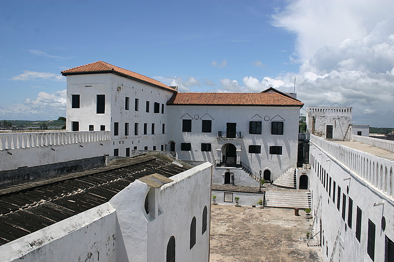 Castelo de São Jorge da Mina — Oficiais