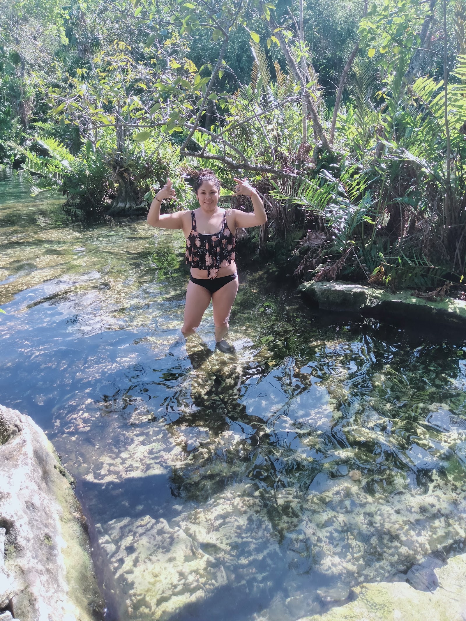 Cenote Azul — Oficiais
