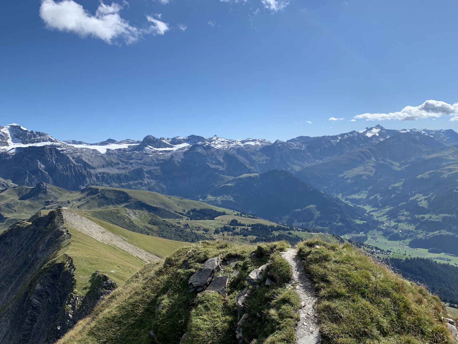 Chaltenbrunnepass — Oficiais