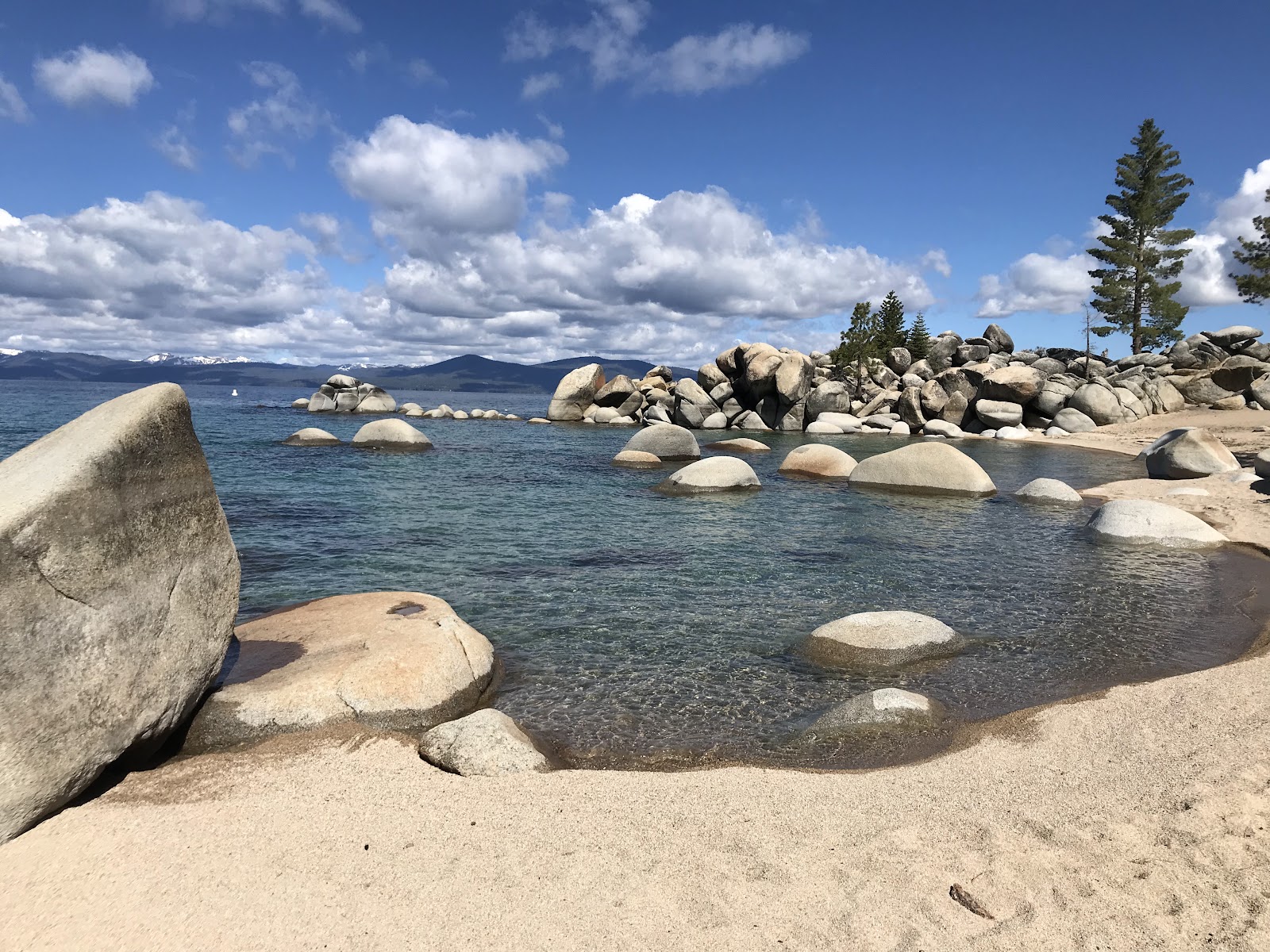 Chimney Beach — Oficiais