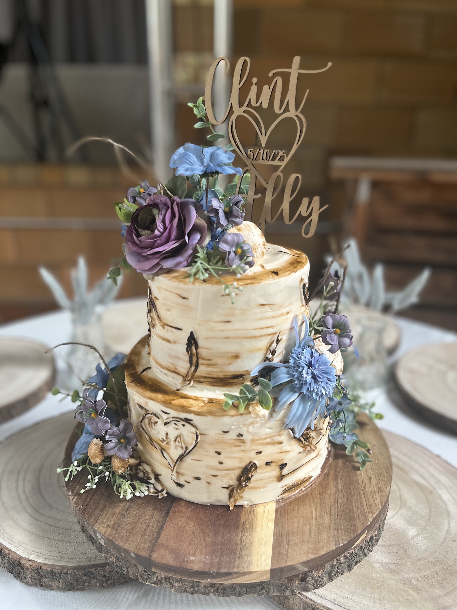 Cinnamon Creek Bakery — Oficiais