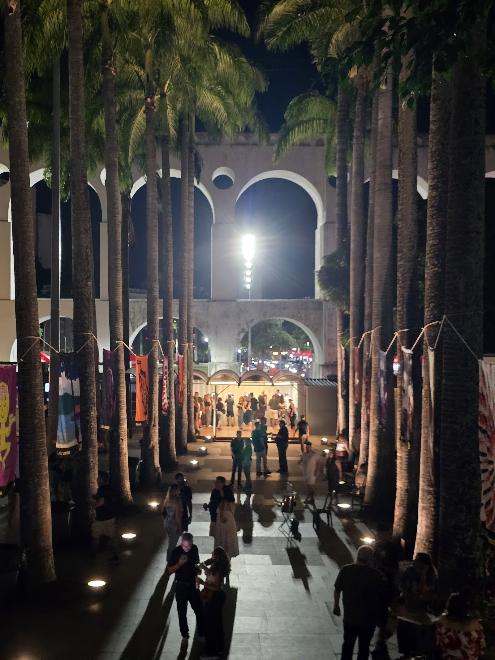 Circo Voador — Oficiais