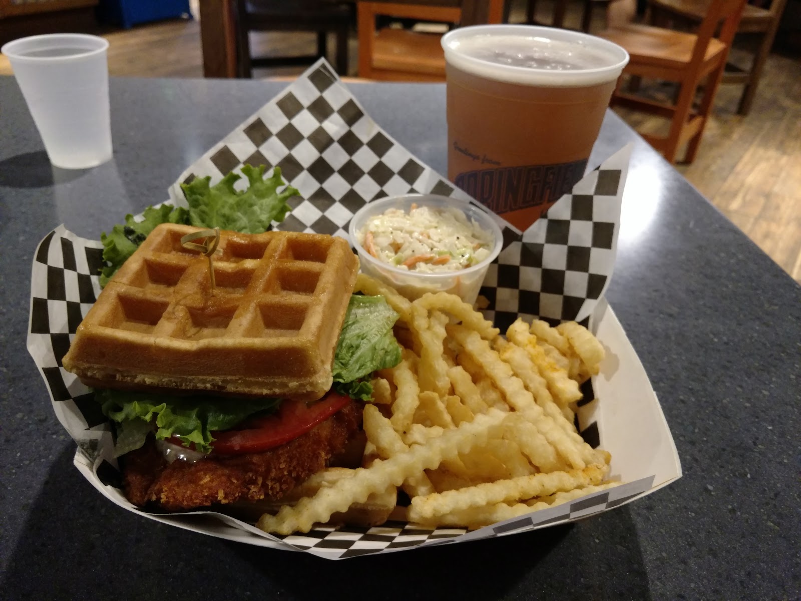 Cletus' Chicken Shack — Oficiais