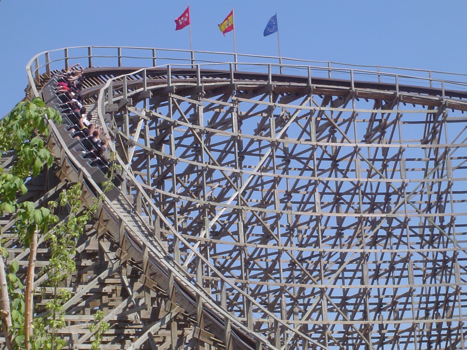Coaster-Express — Oficiais