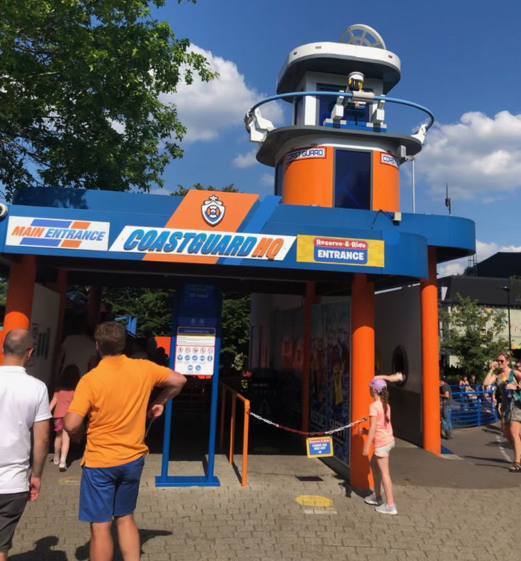 Coastguard HQ — Oficiais